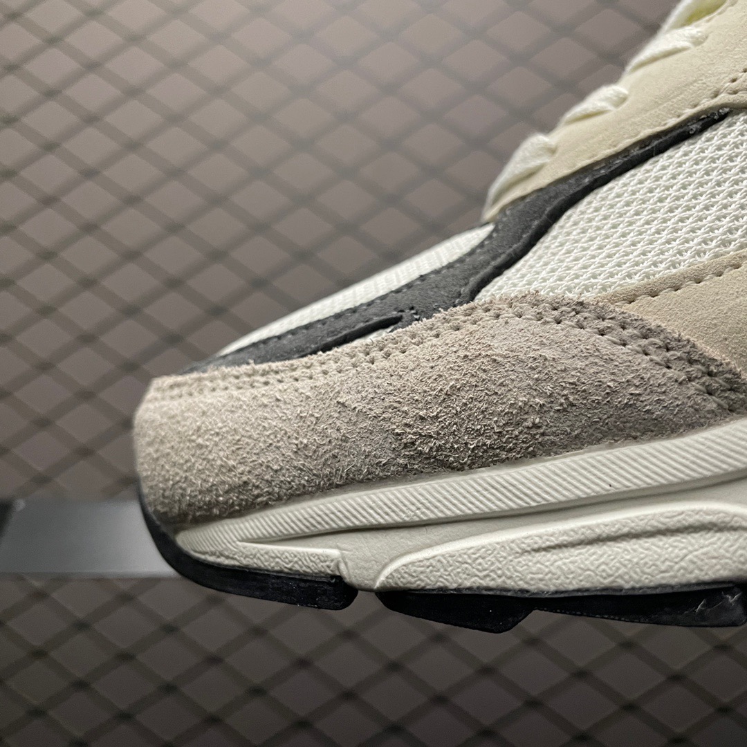 New Balance Sneakers-330