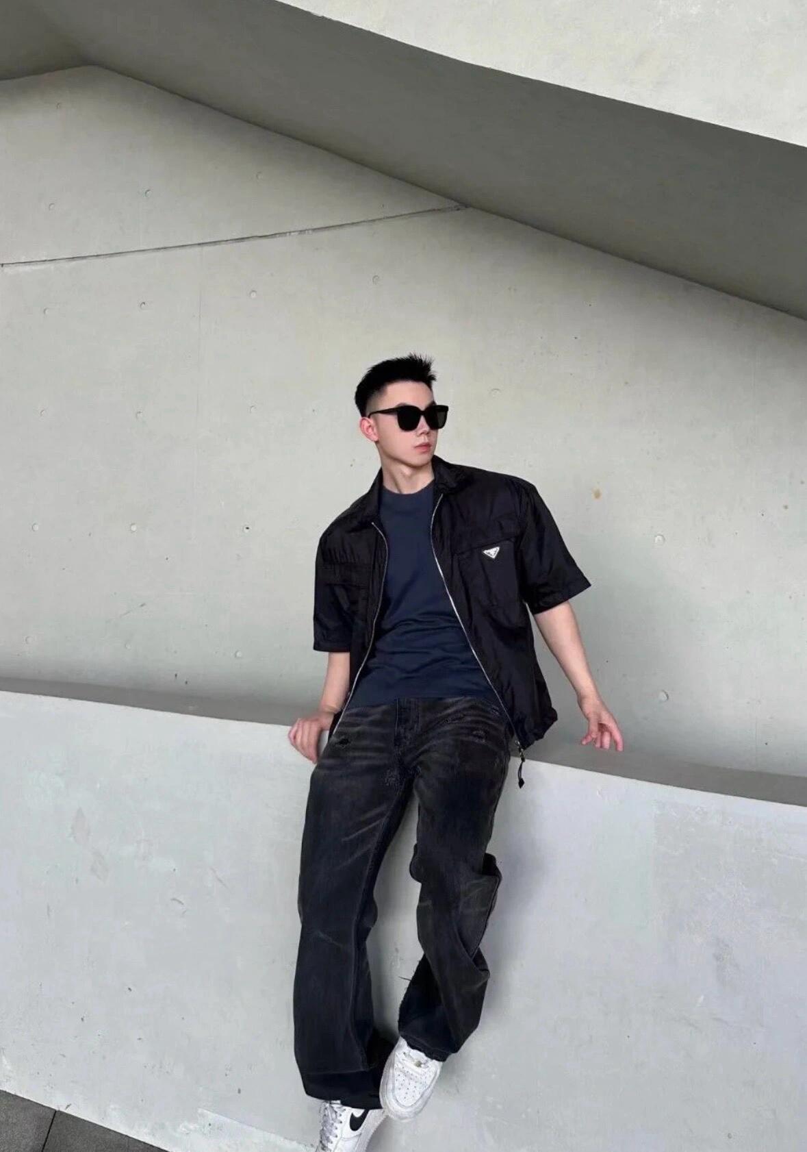 Prada Clothing-65