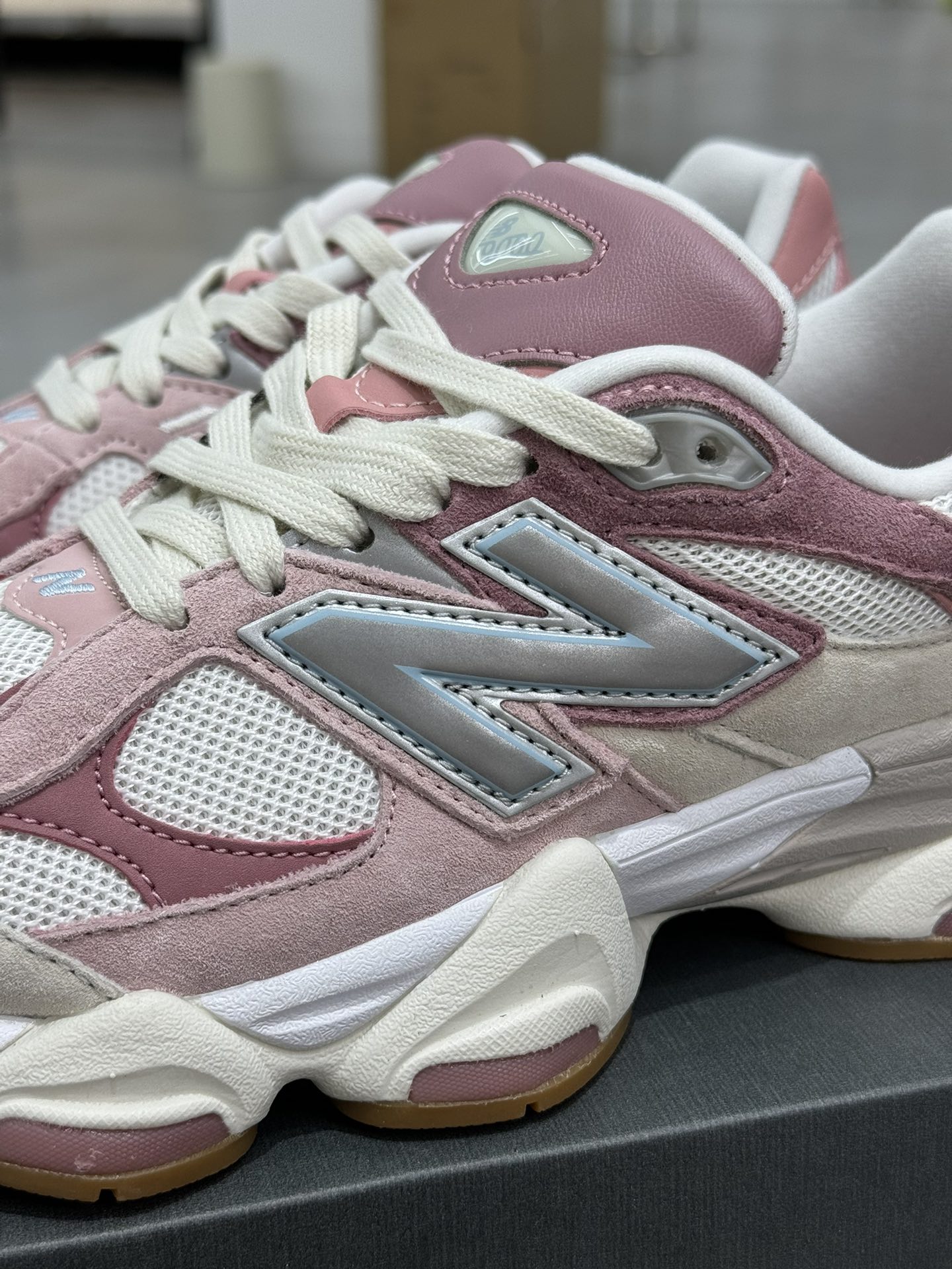 New Balance Sneakers-202