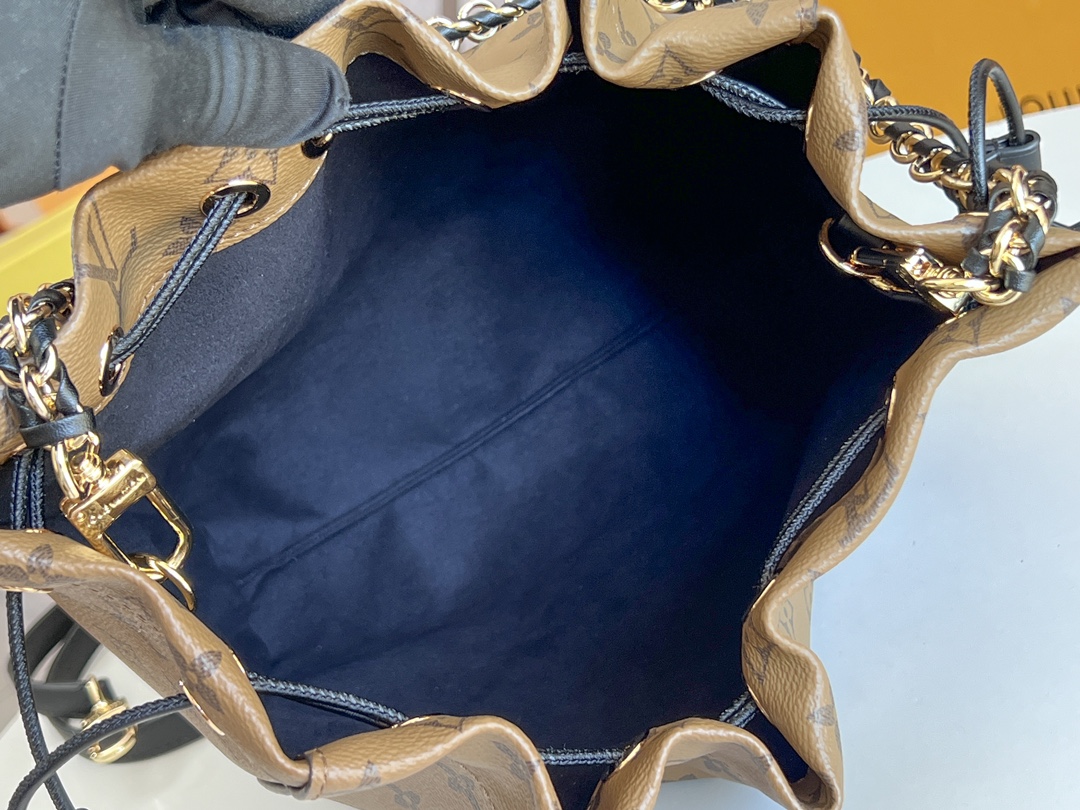 Louis Vuitton Hot New Product-51