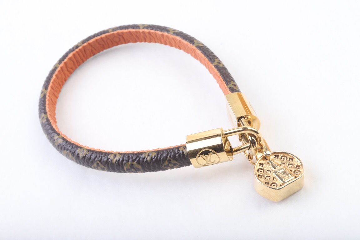 LV Bracelet-75