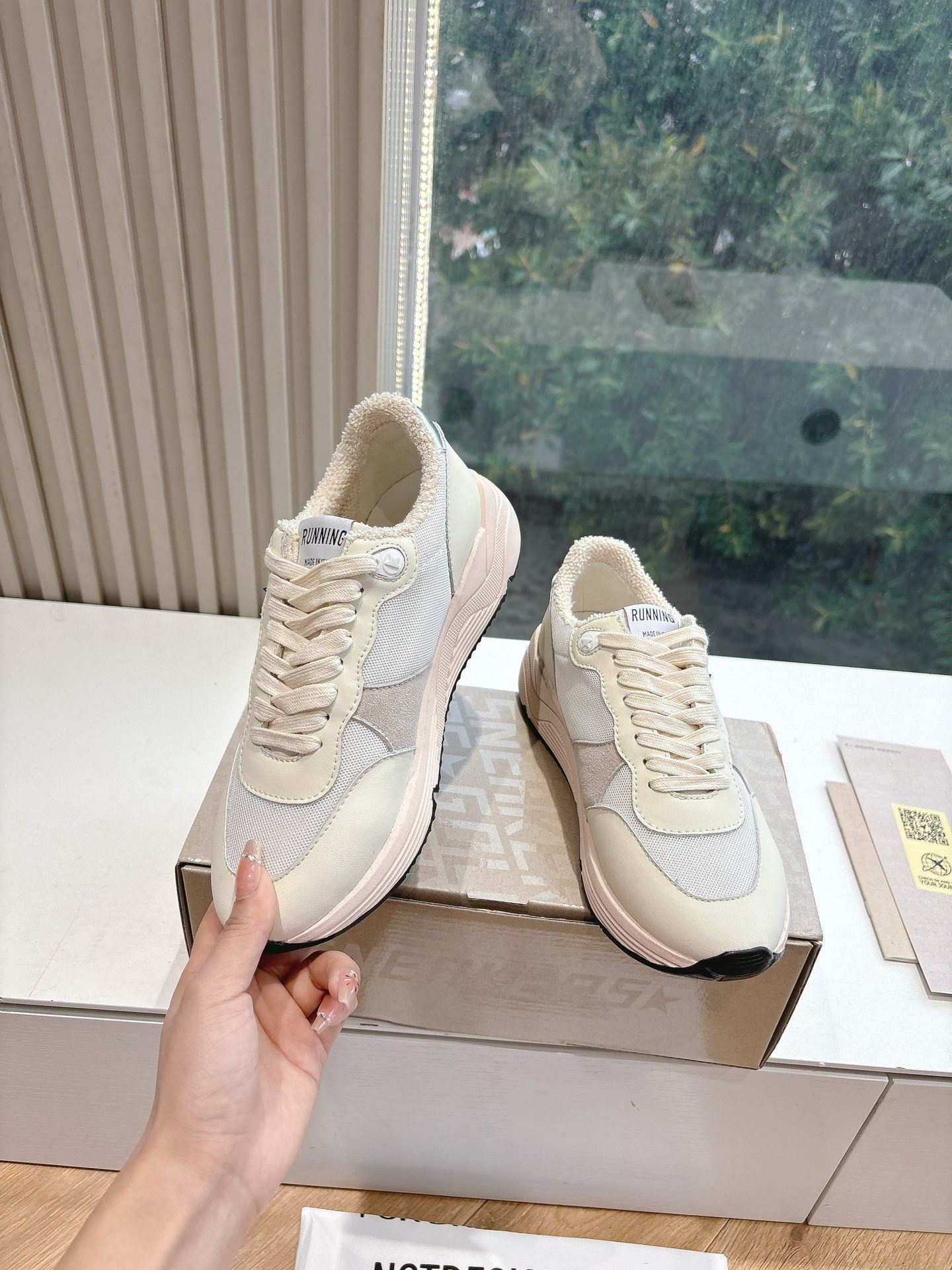 Golden Goose Sneakers-14