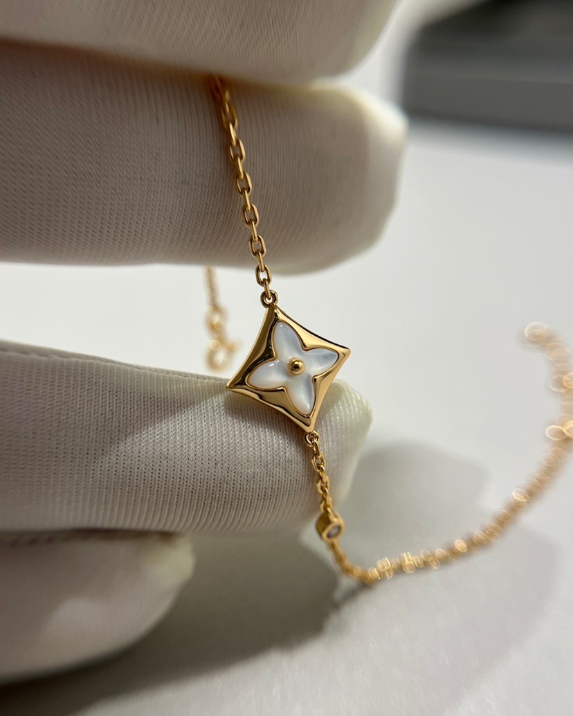 LV Bracelet-10