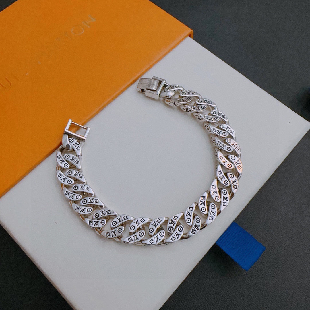 LV Bracelet-24