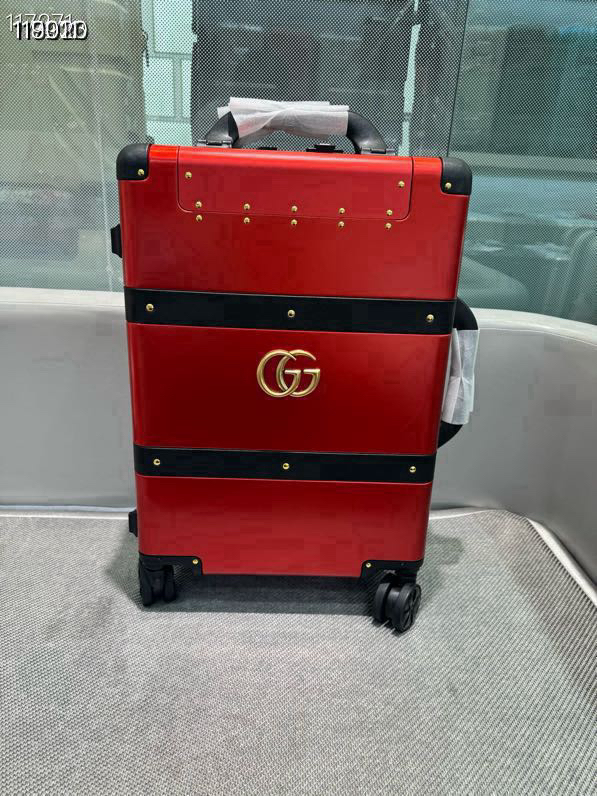 Gucci luggage-12