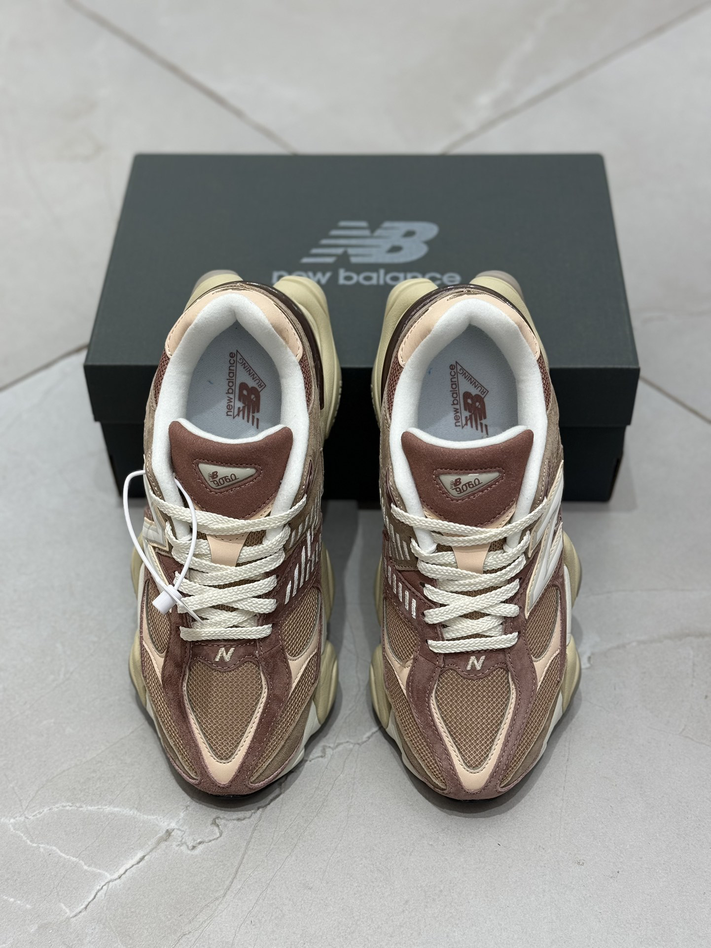 New Balance Sneakers-237