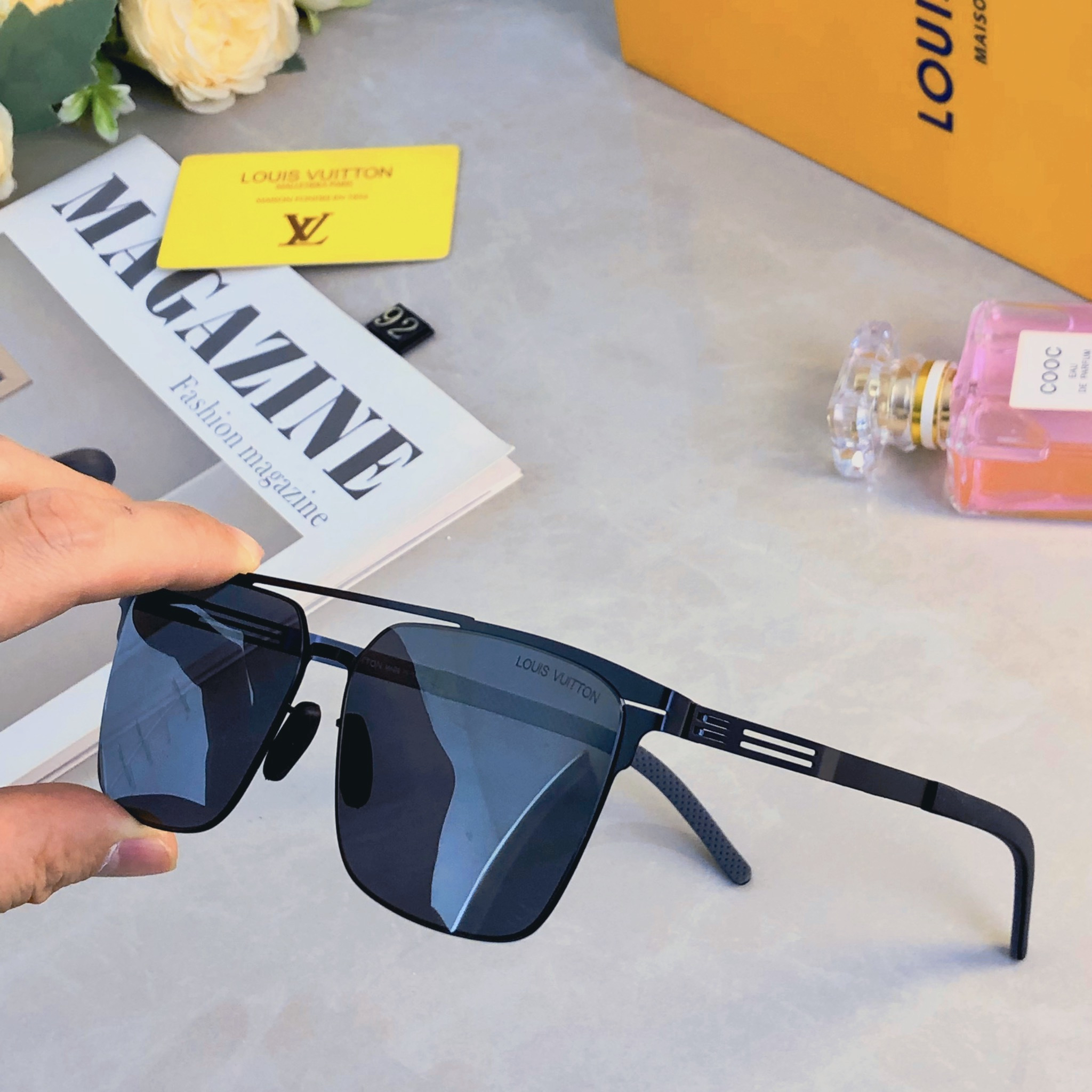 LV glasses-20