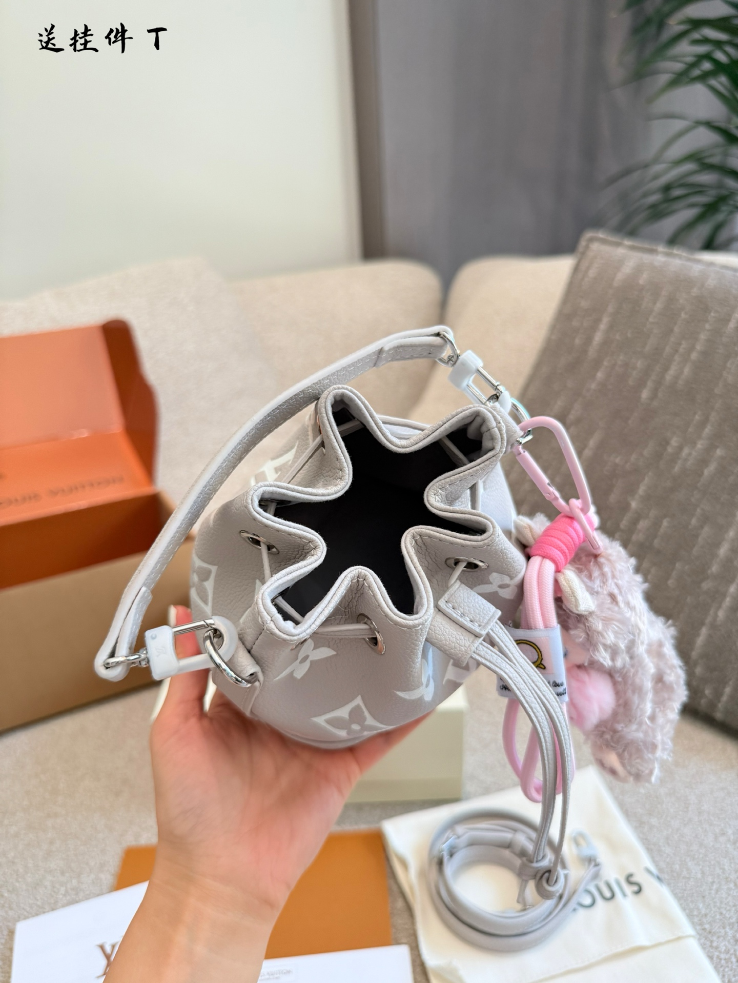 Louis Vuitton Hot New Product-112