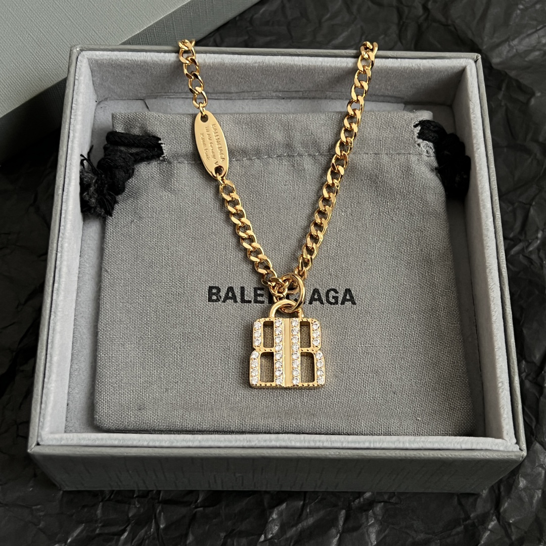 Balenciaga necklace-10