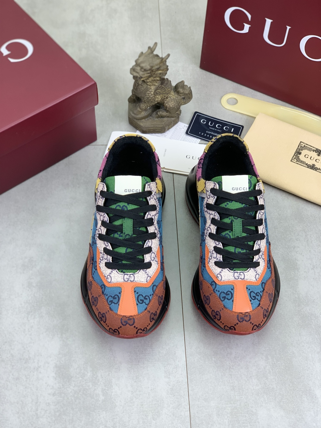 Gucci Sneakers-141