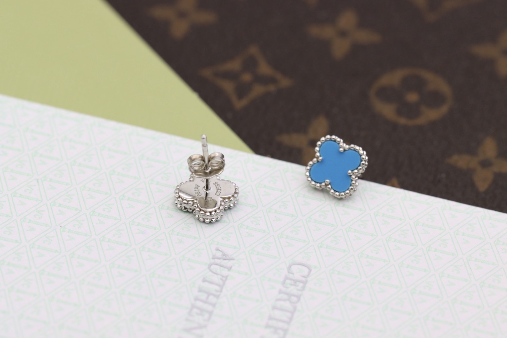 Van Cleef & Arpels earring-10