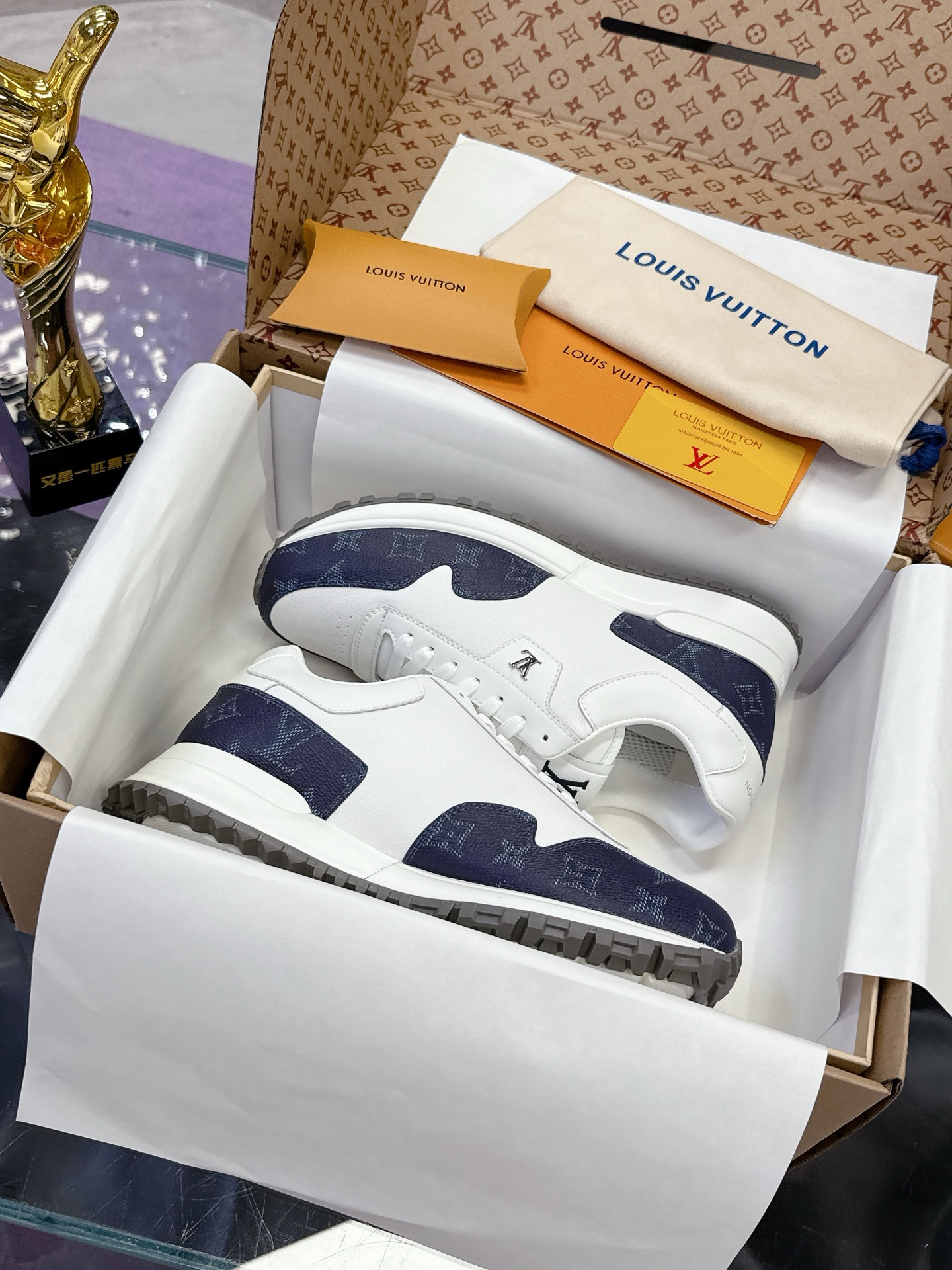 Lv Sneakers-9