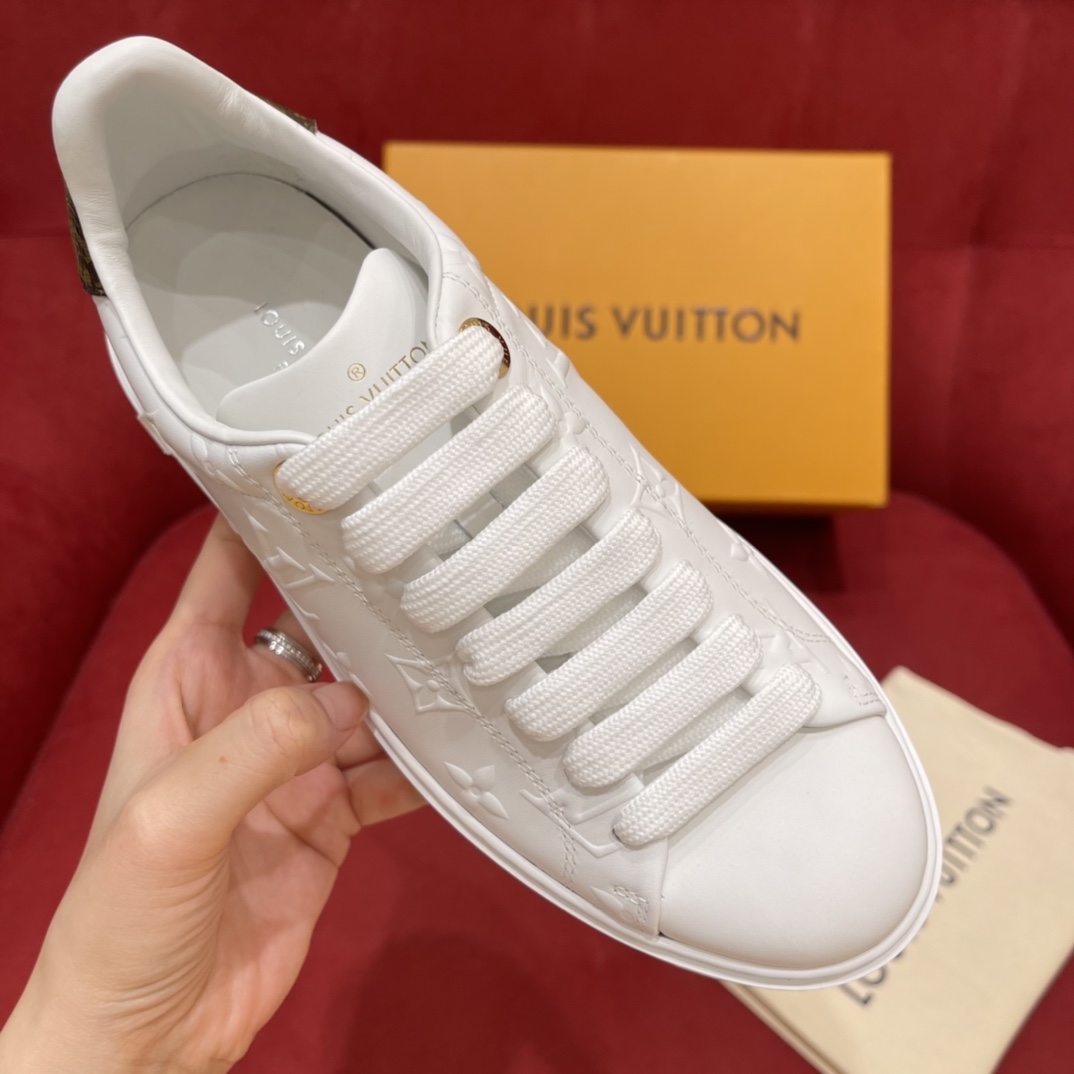 Lv Sneakers-102