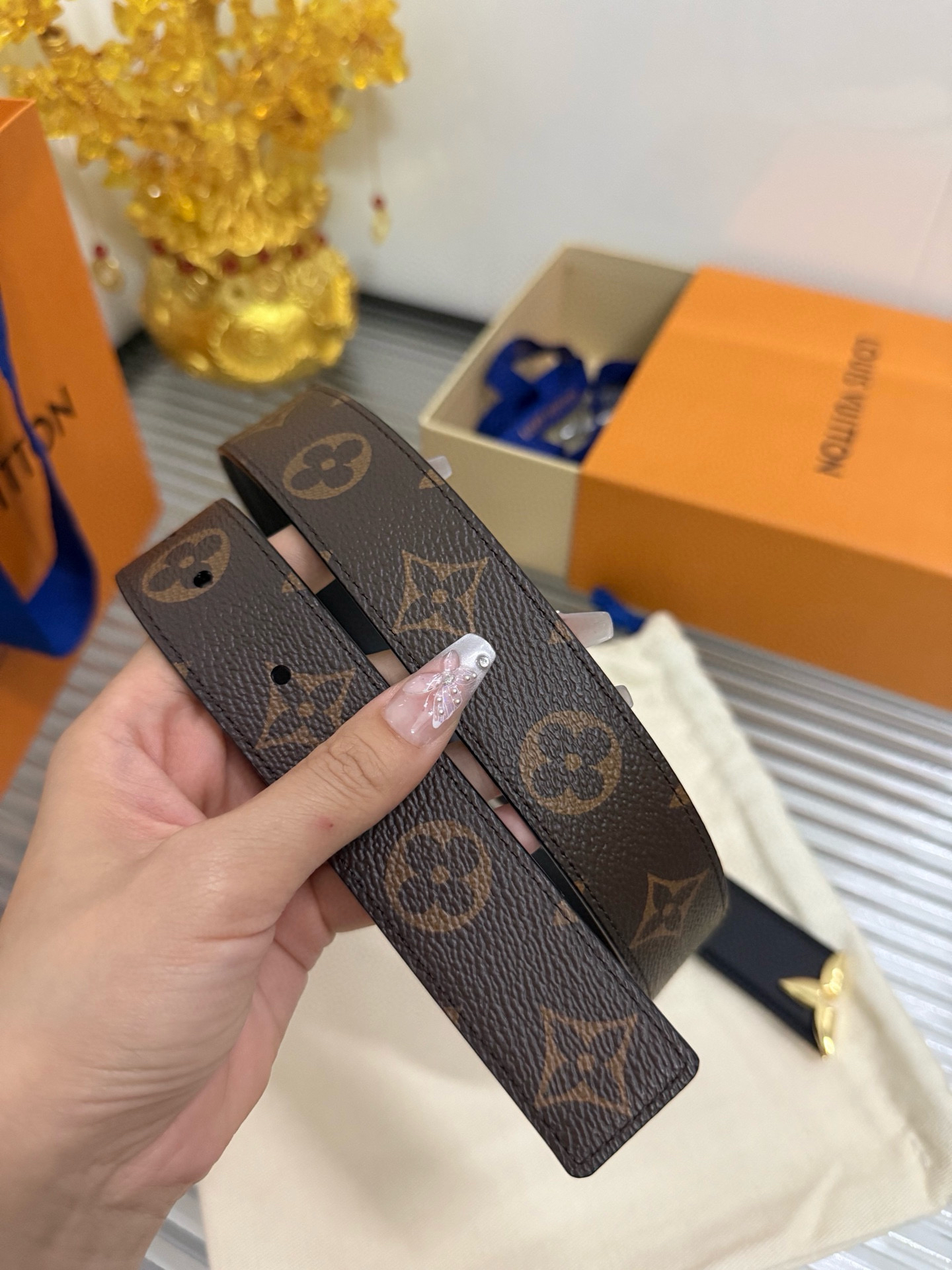 Lv belt-8
