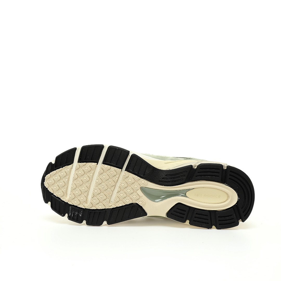 New Balance Sneakers-165