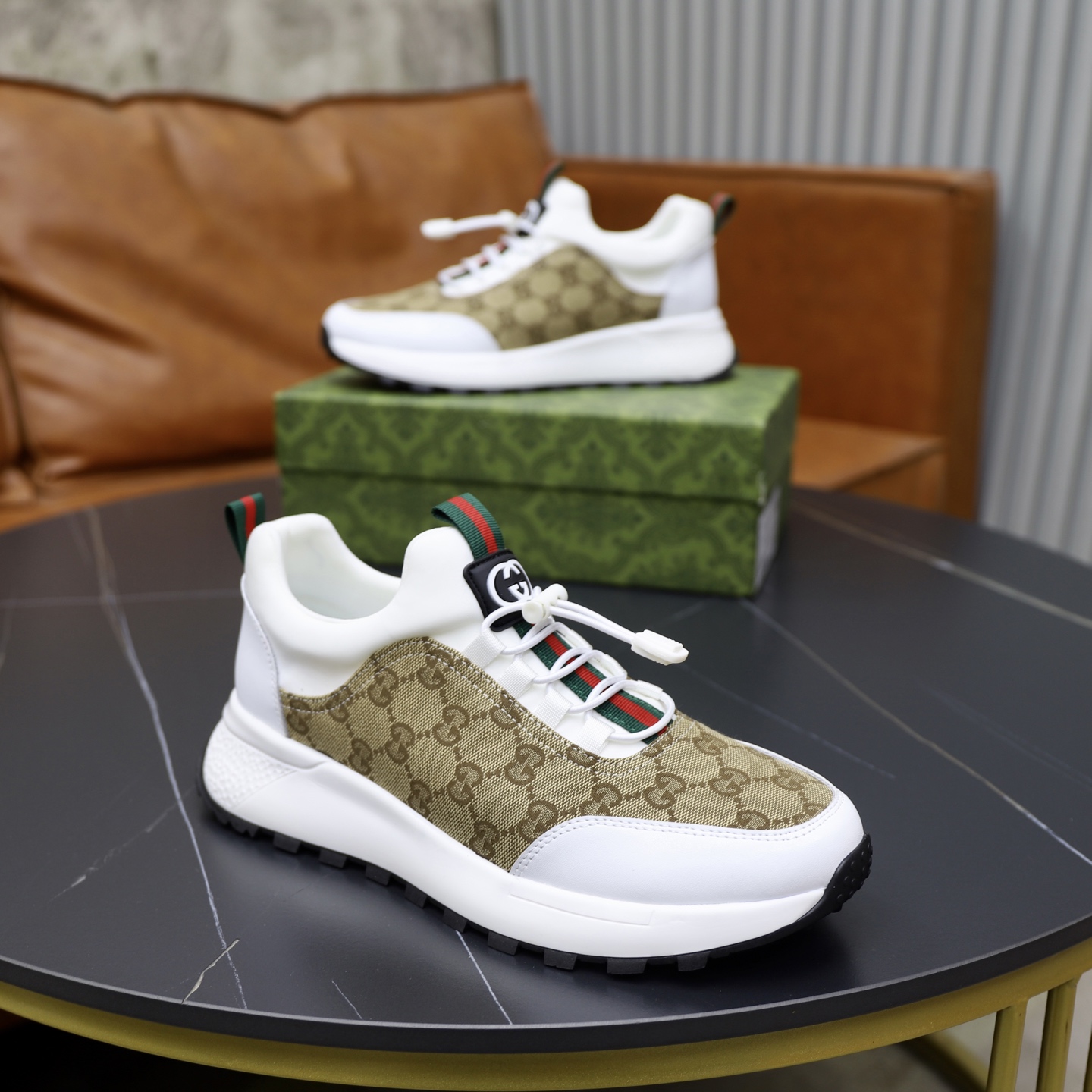 Gucci Sneakers-129