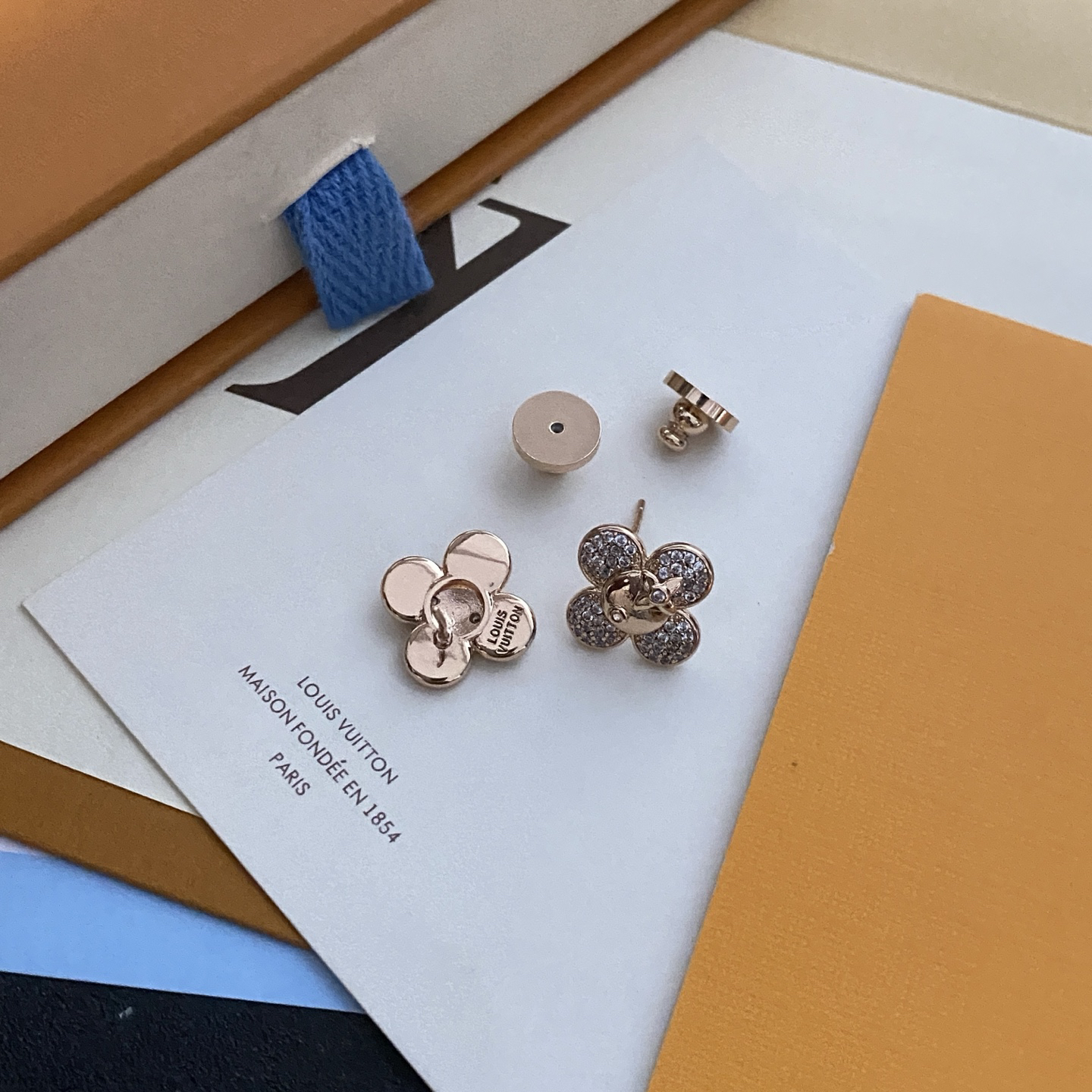 LV earrings-28