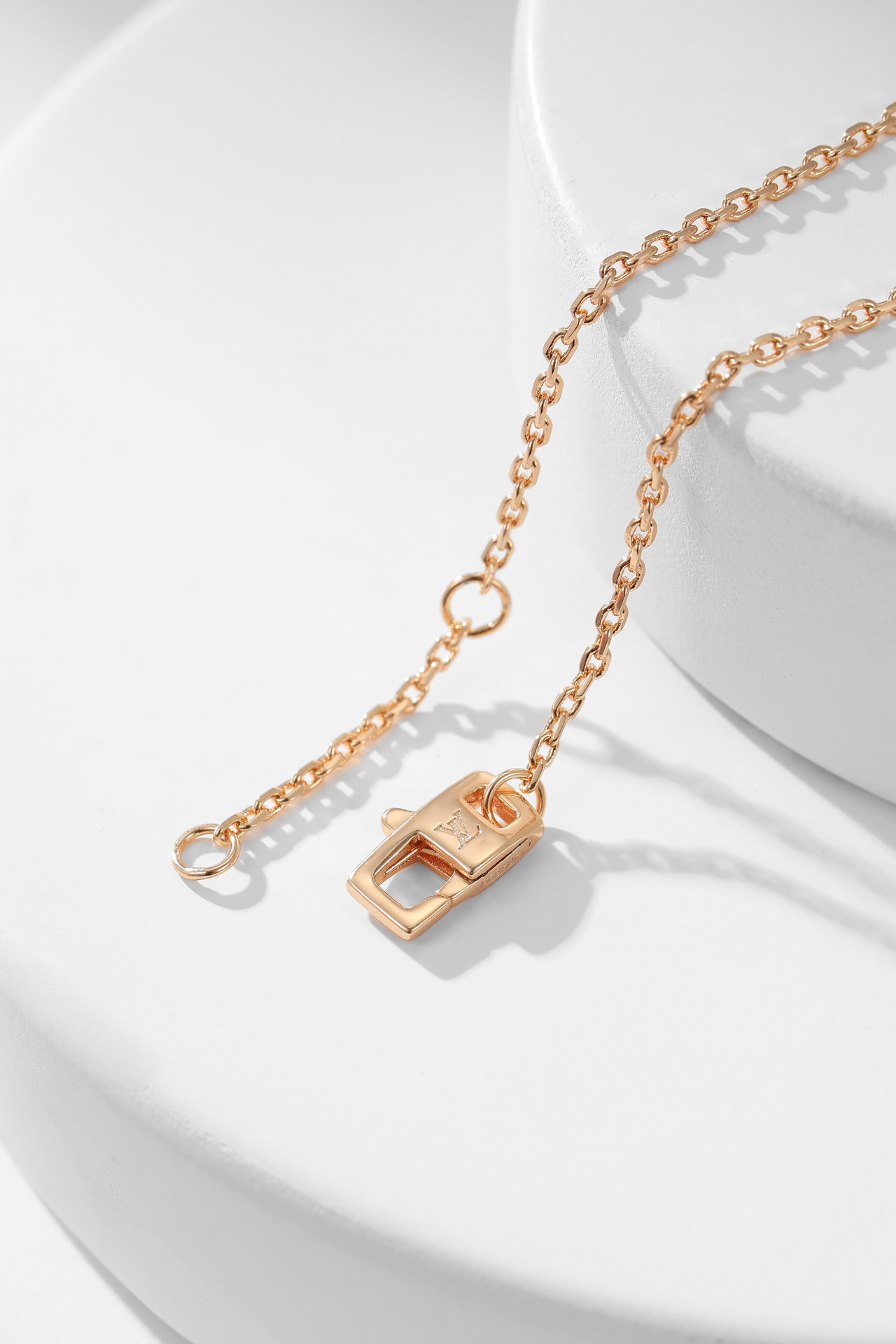 LV necklace-50