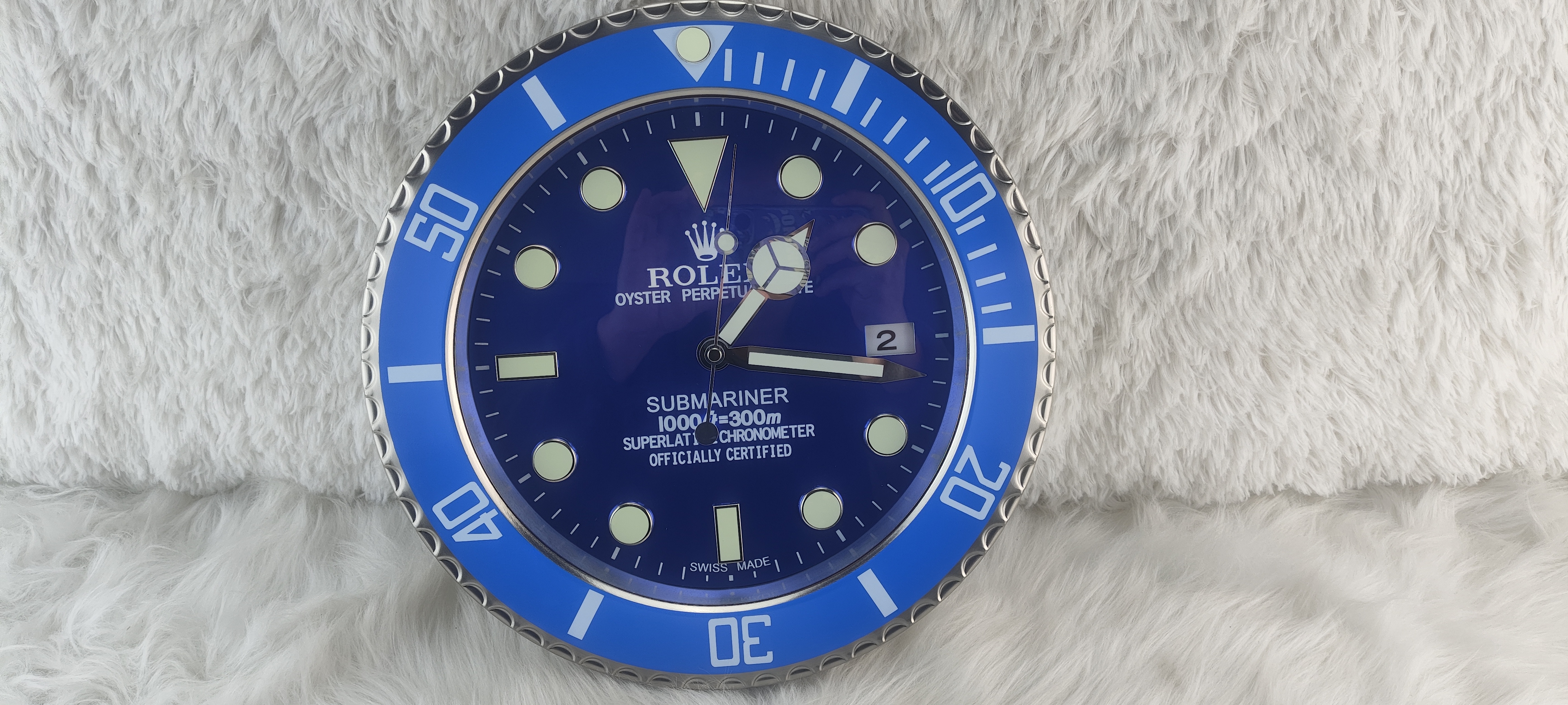 submariner seriesblue gold wall clock