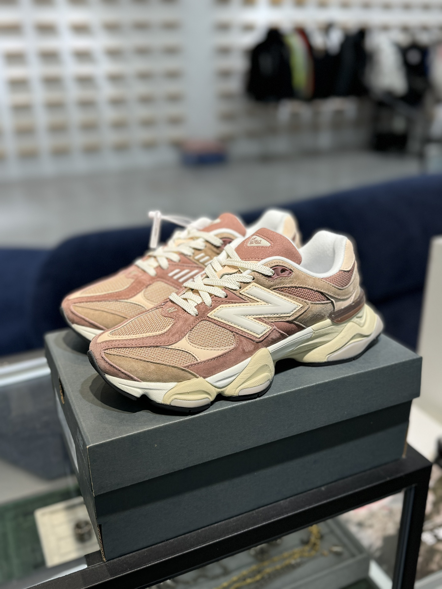 New Balance Sneakers-237