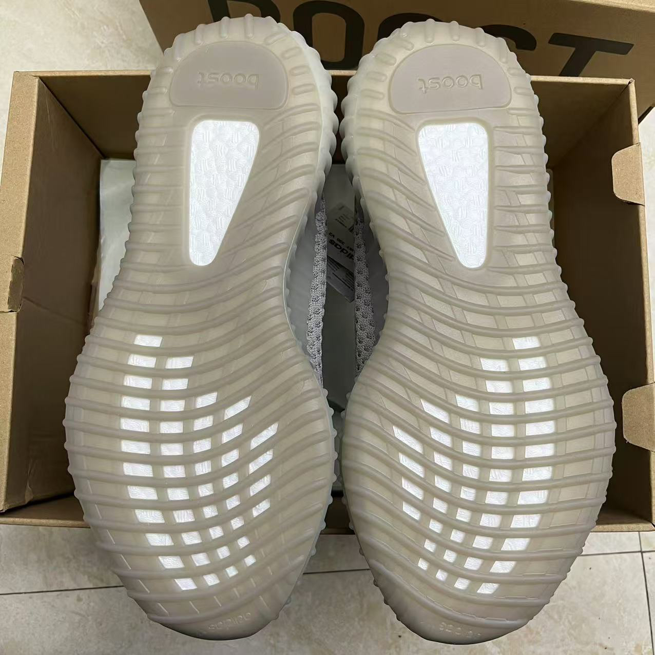 Adidas Sneakers-311