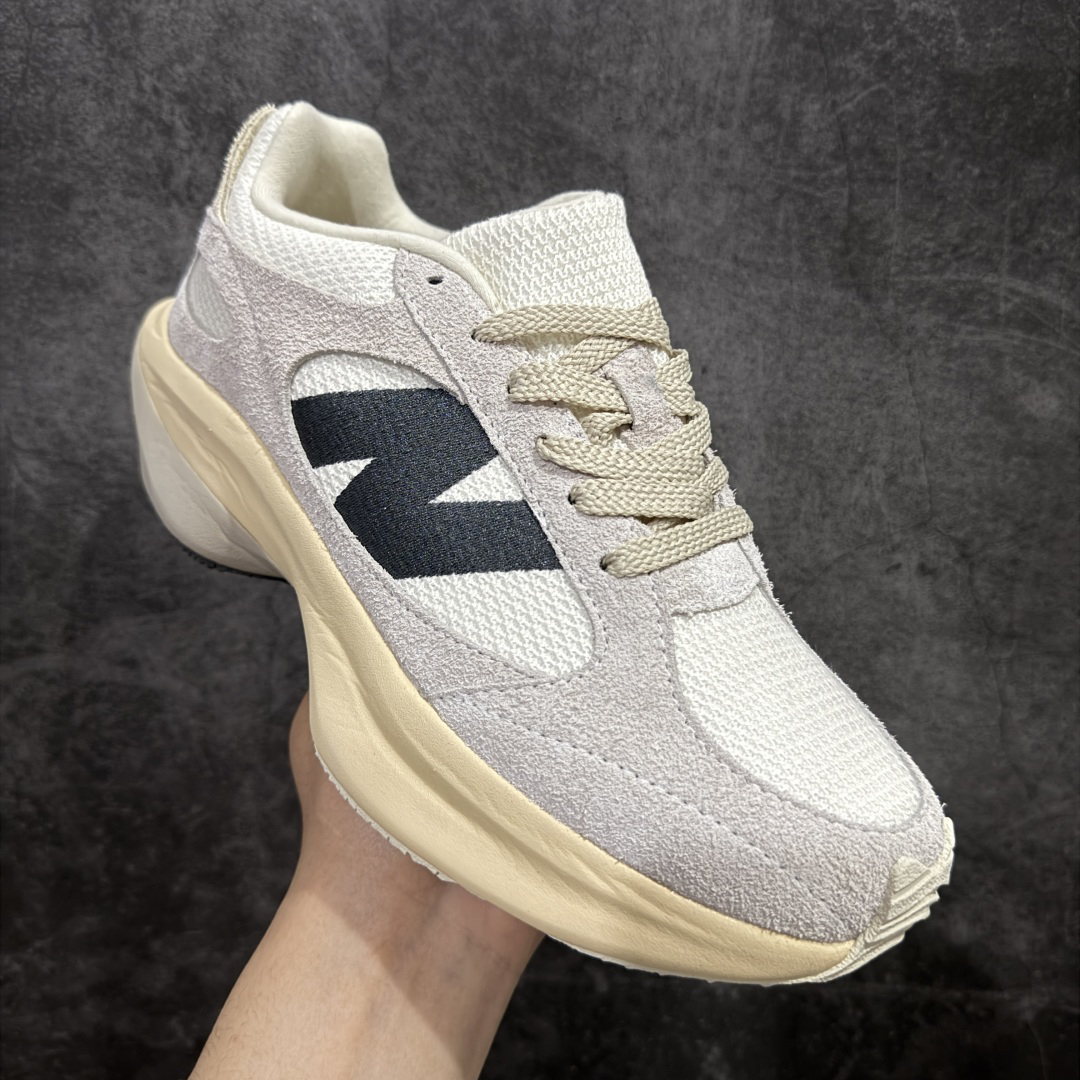 New Balance Sneakers-246