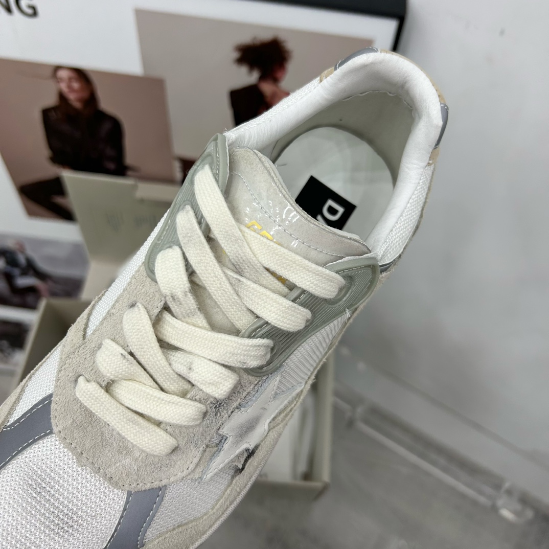 Golden Goose Sneakers-81