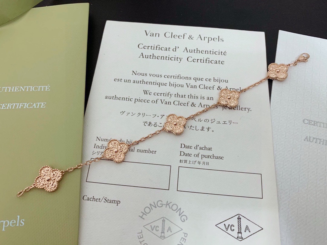 Van Cleef & Arpels Bracelet-54