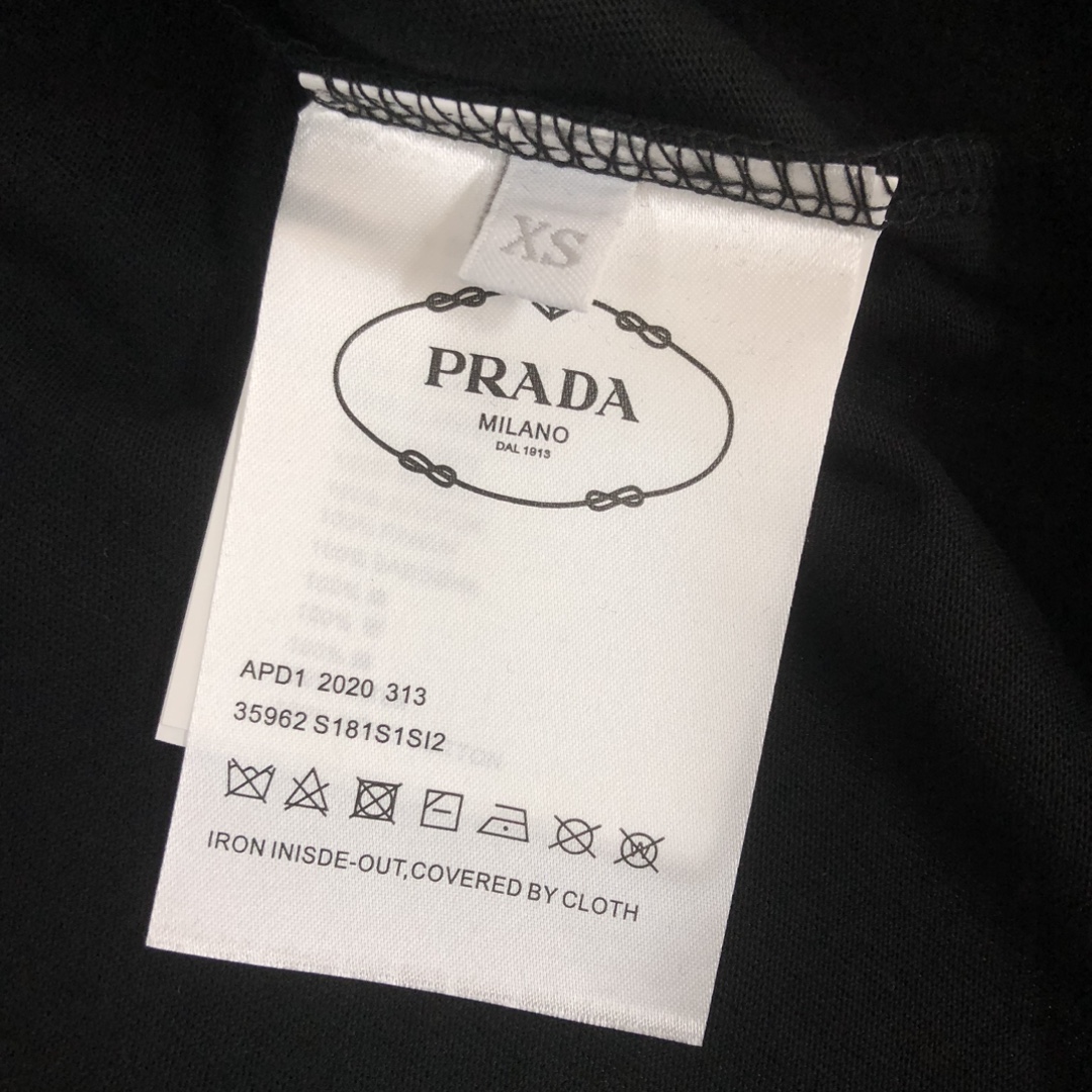 Prada clothing-280