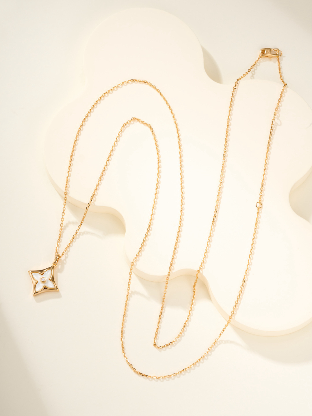 LV necklace-47