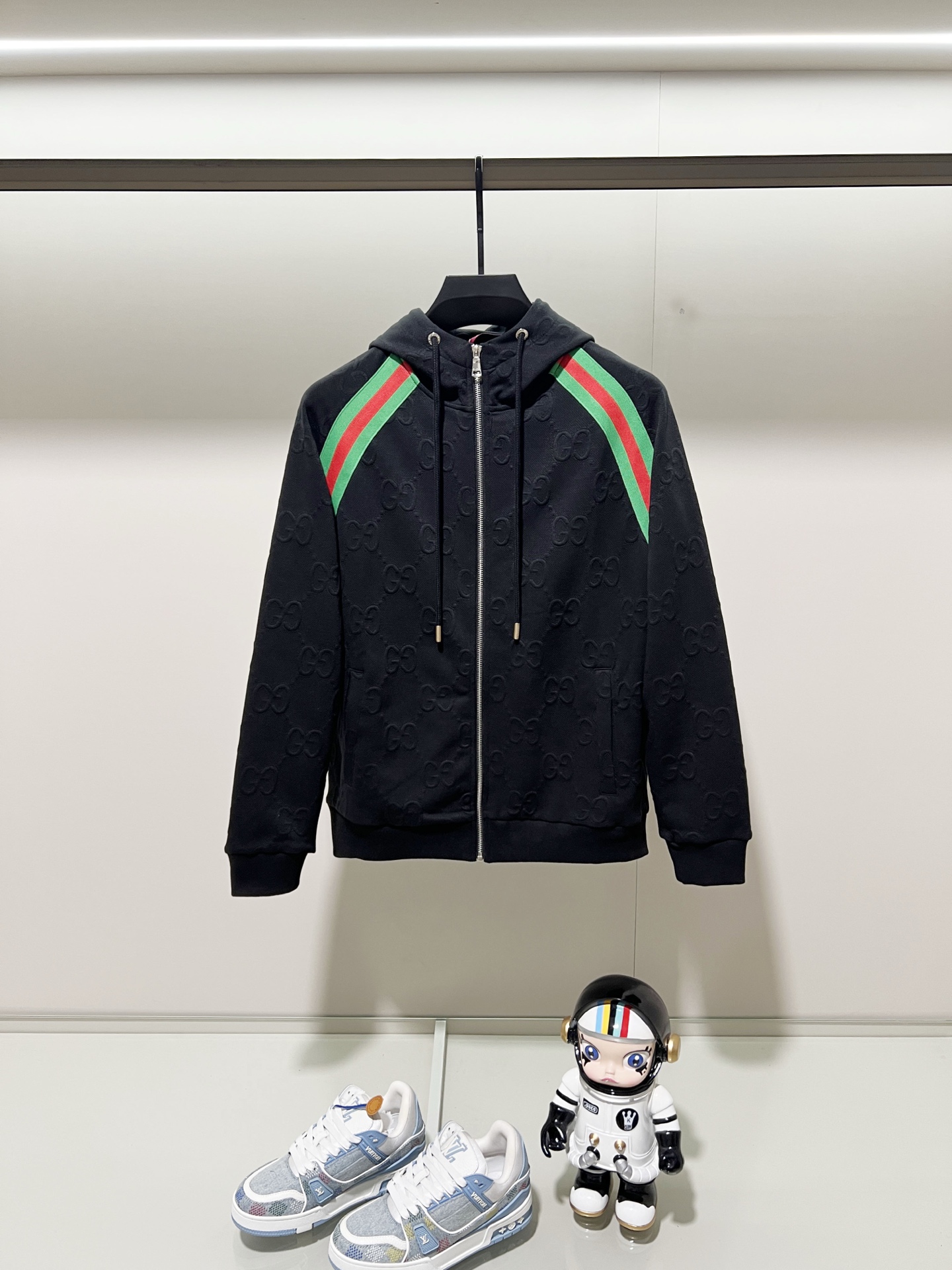Gucci Clothing-327