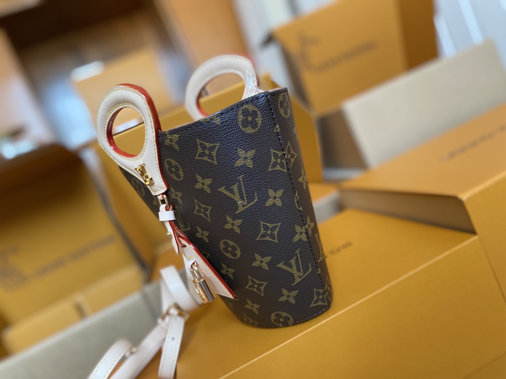 Louis Vuitton Hot New Product-50