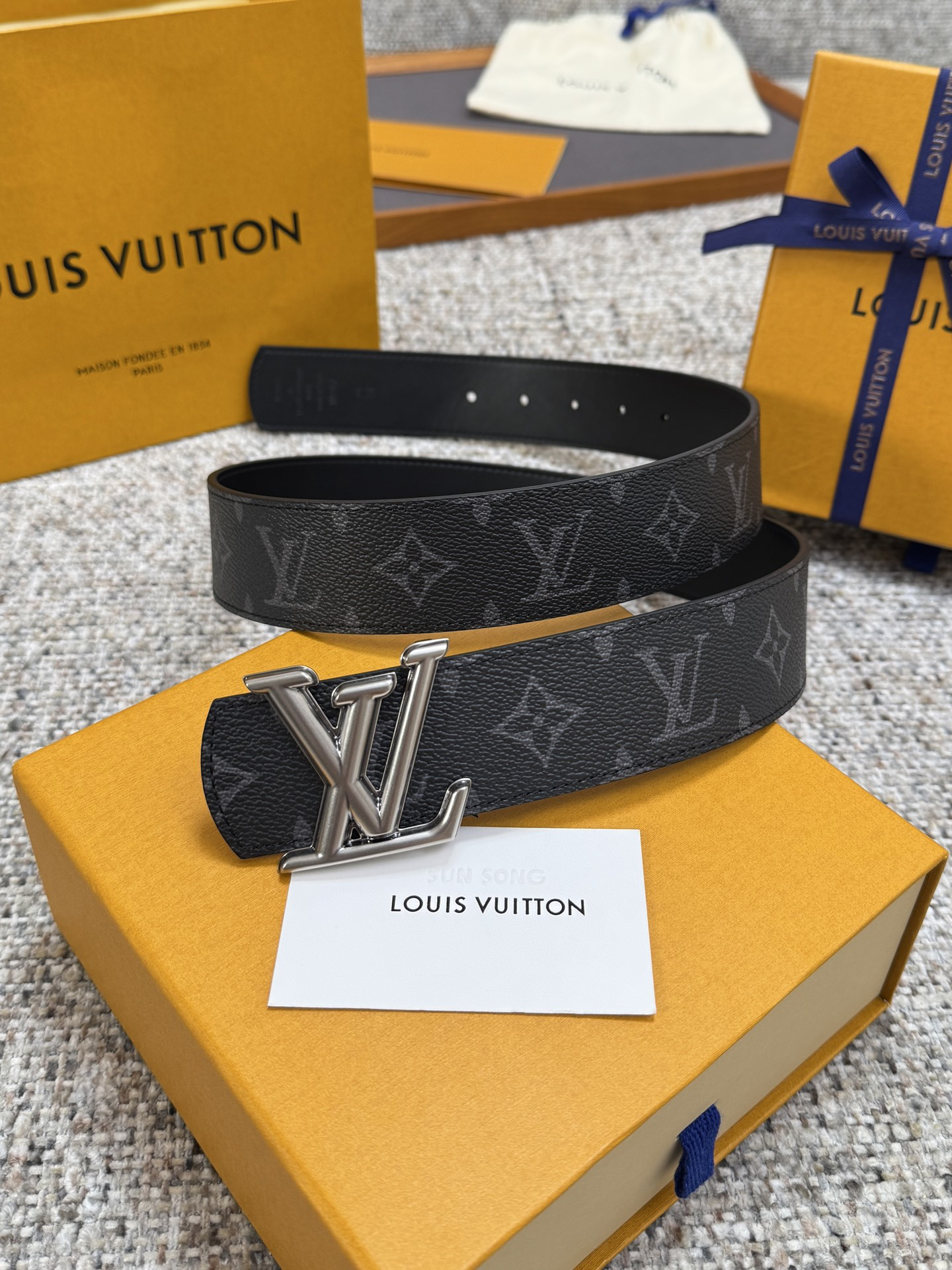 Lv belt-44