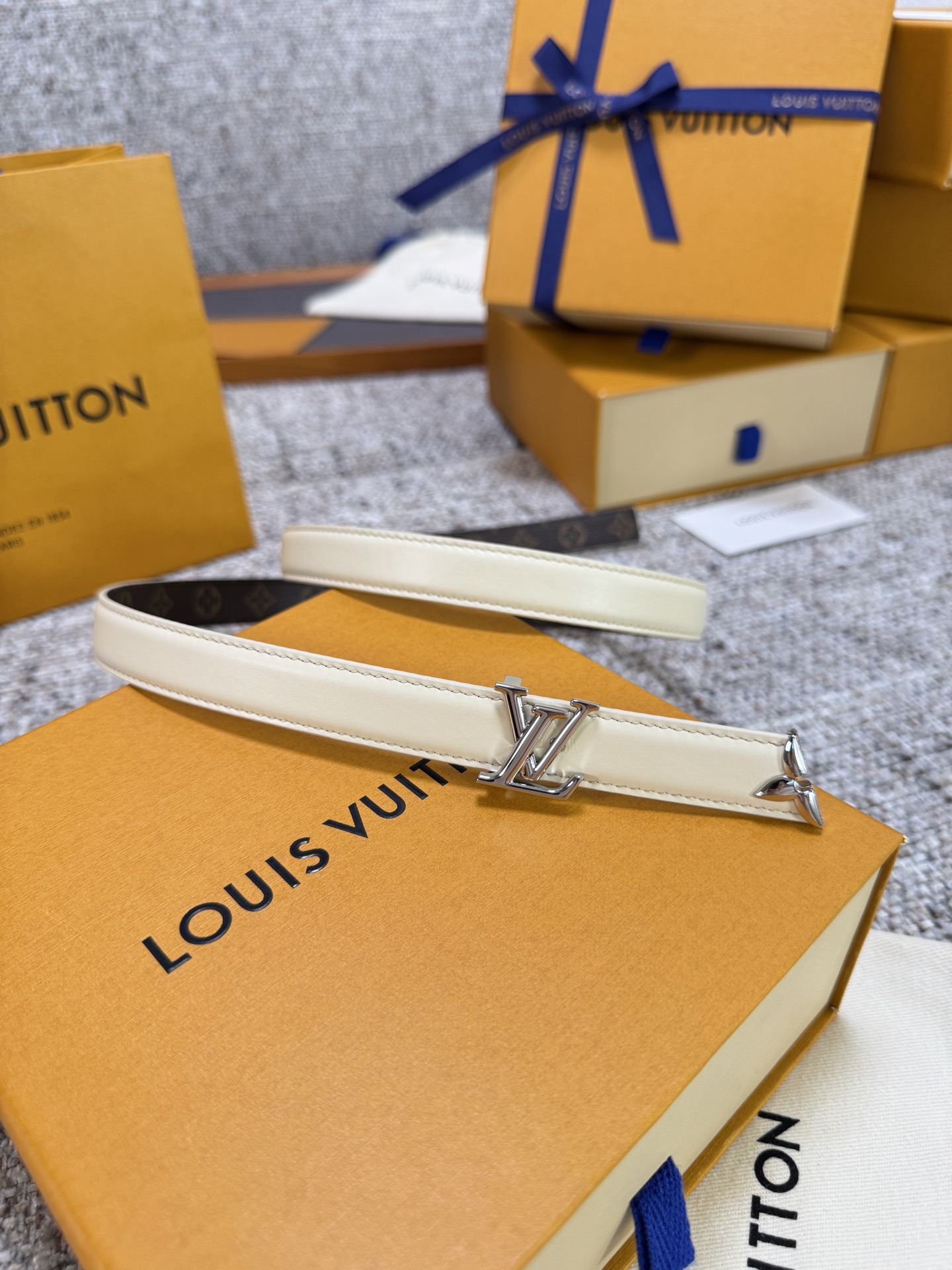Lv belt-76