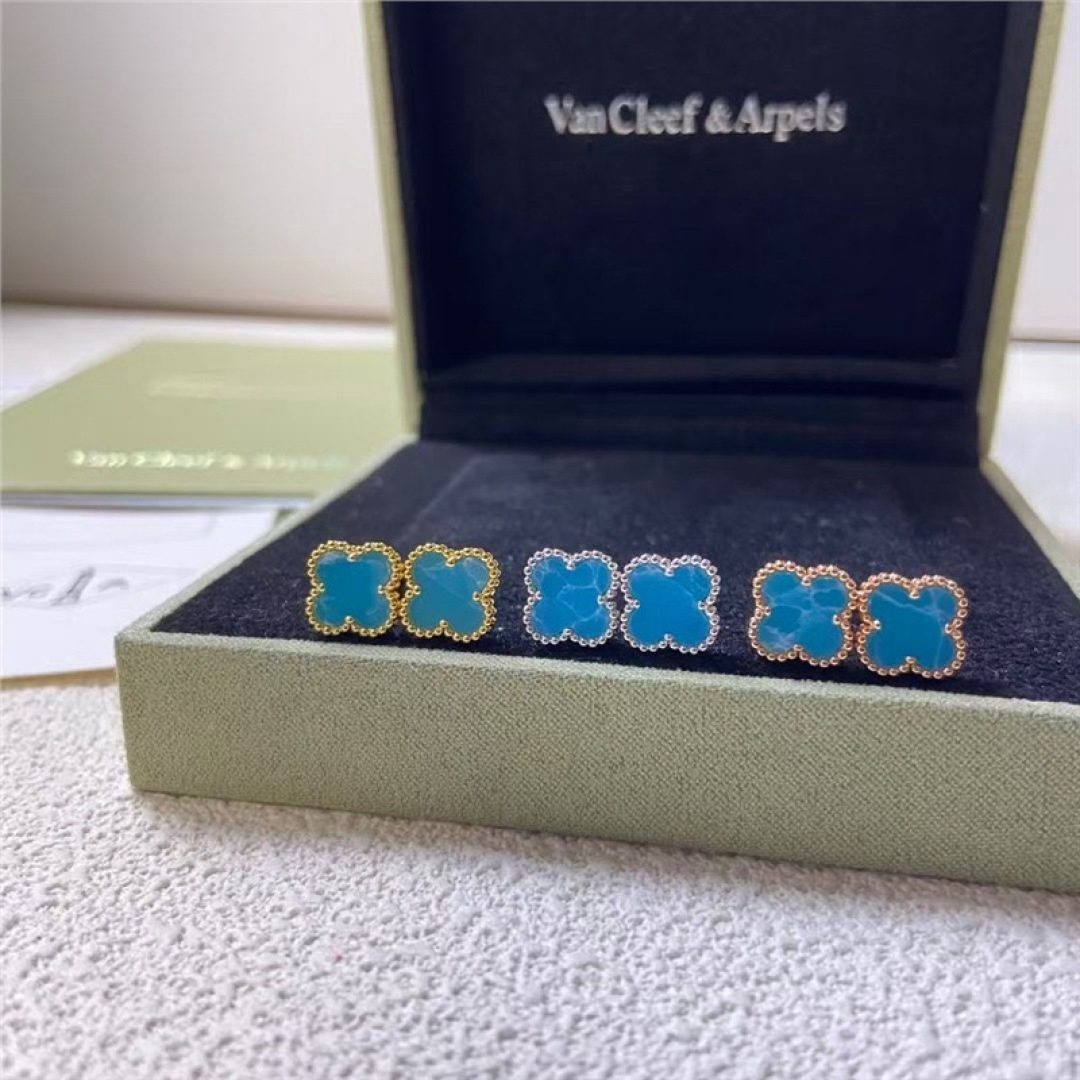Van Cleef & Arpels earring-76