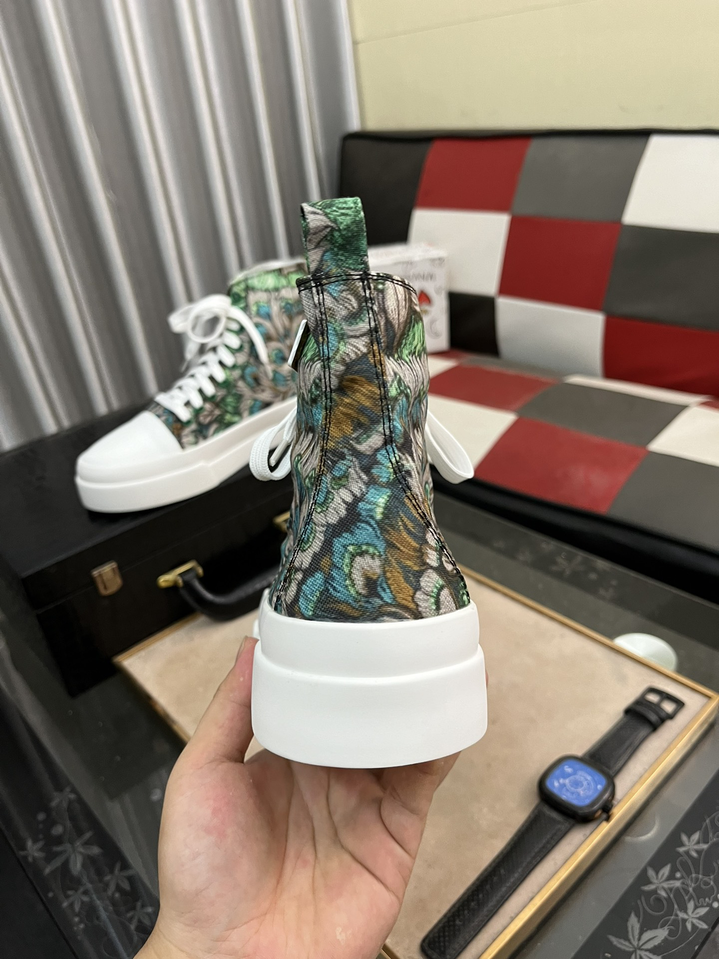 D&G Sneakers-100