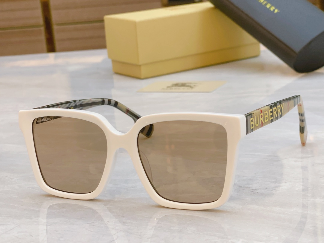 Burberry glasses-70