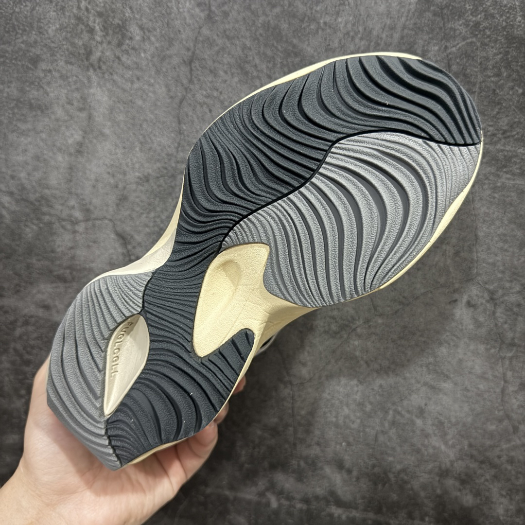 New Balance Sneakers-45