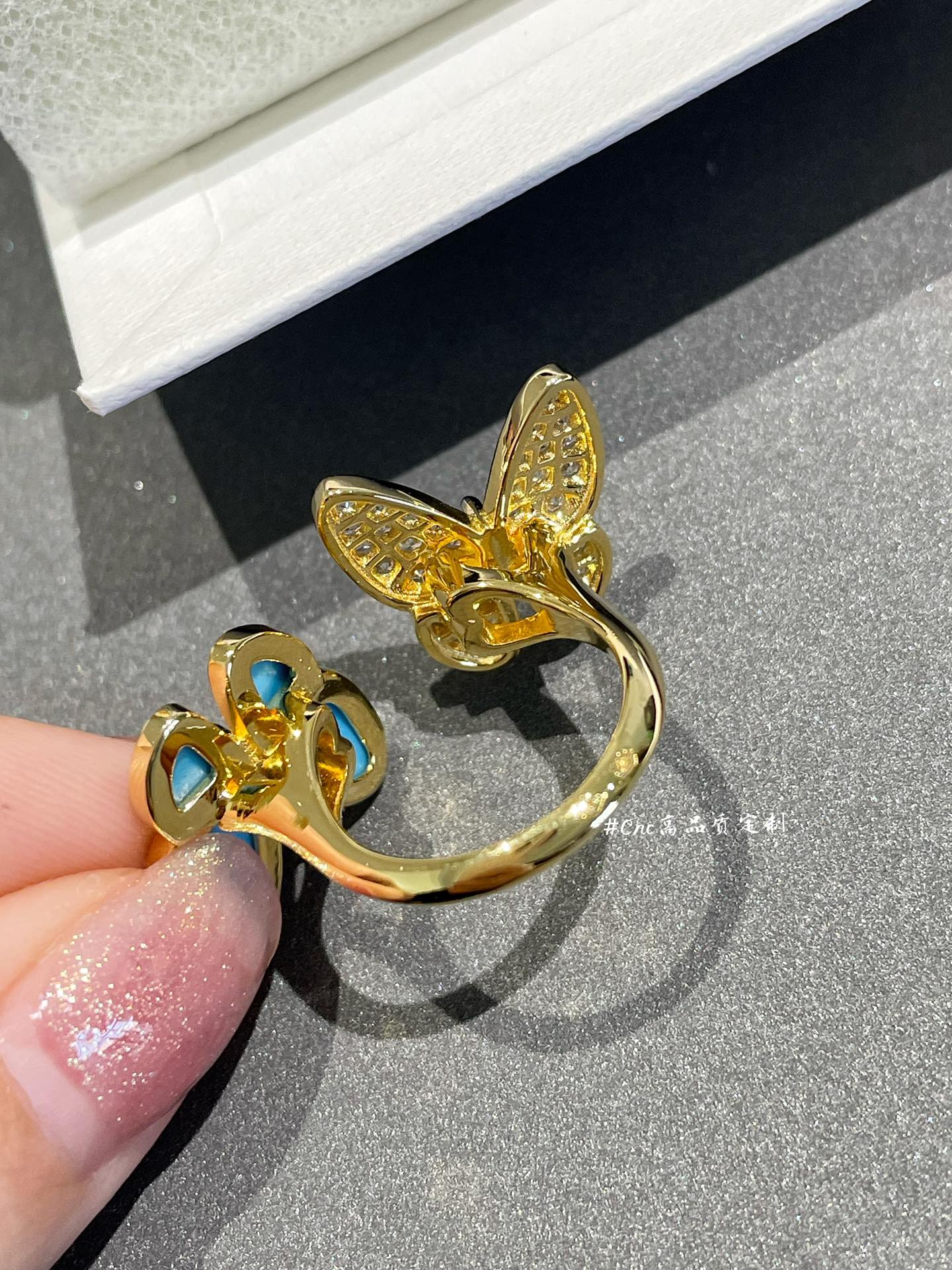 Van Cleef & Arpels ring-8