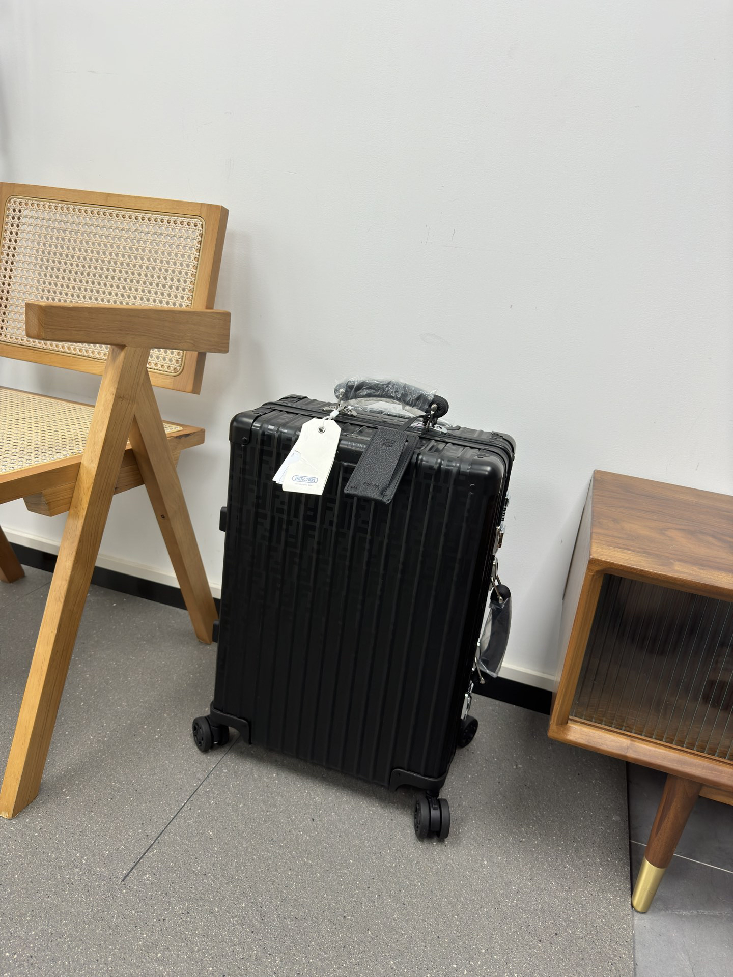 Fendi luggage-28