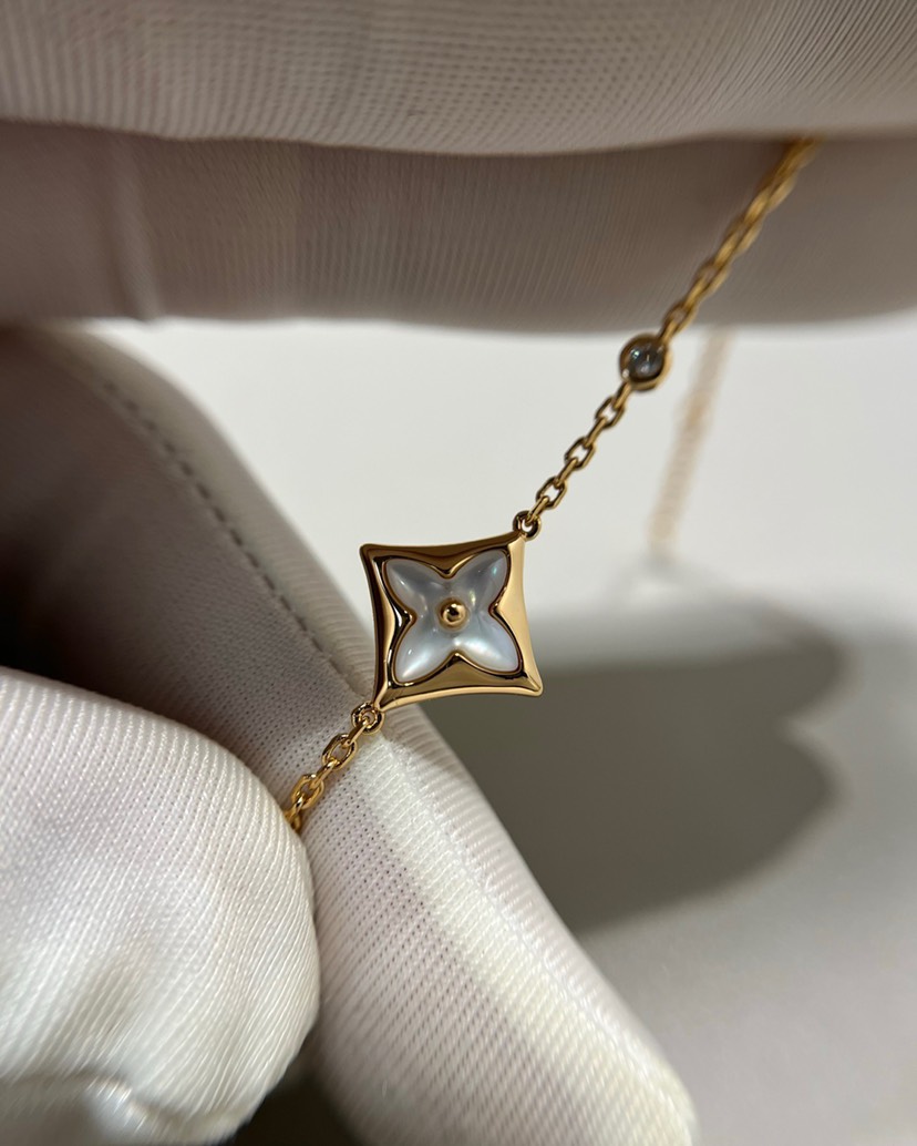 LV Bracelet-10