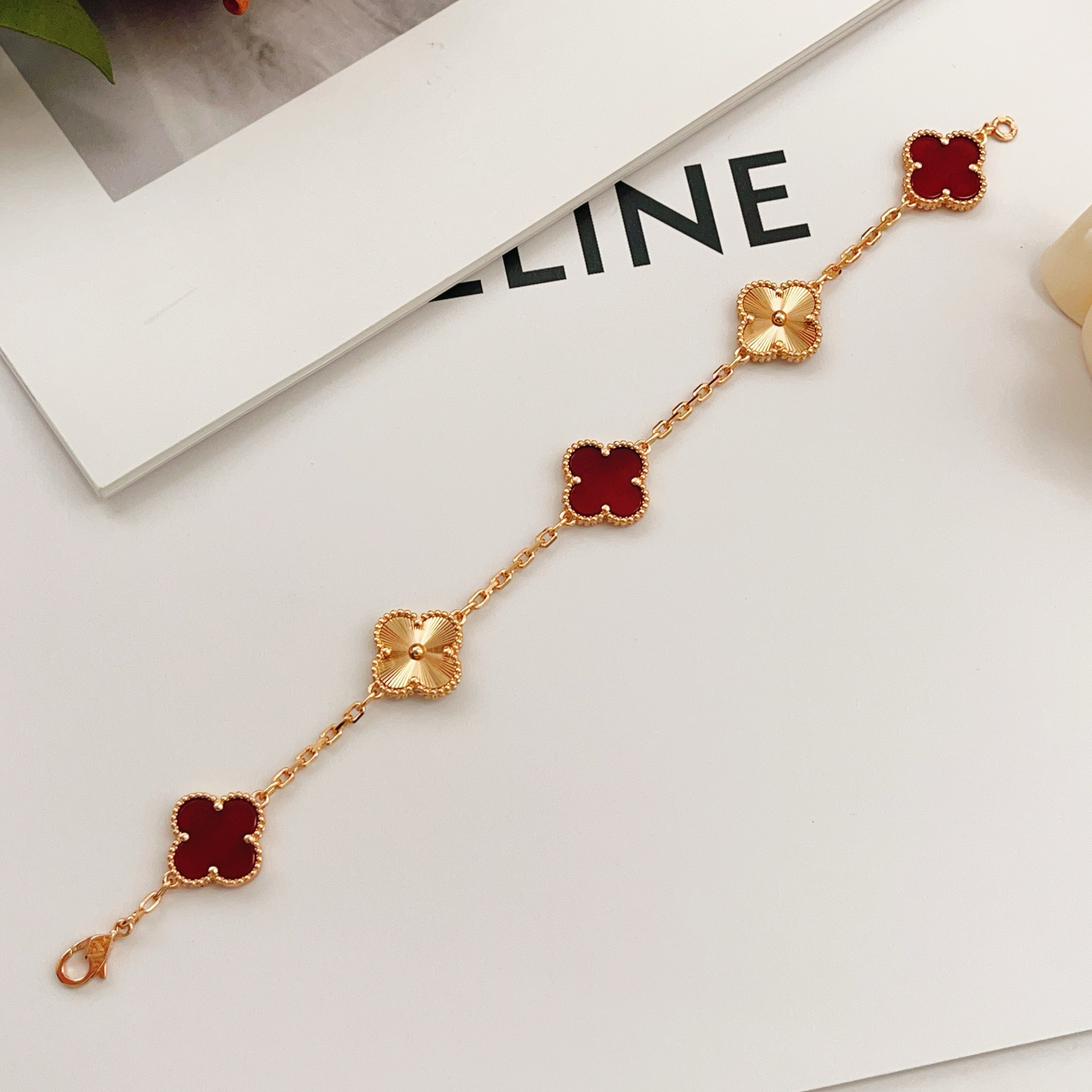 Van Cleef & Arpels Bracelet-25