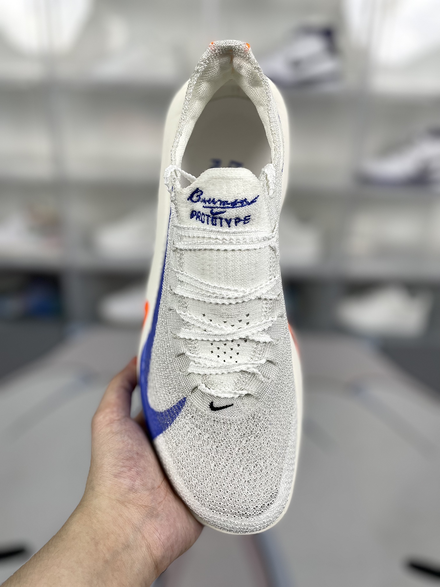 Nike Sneakers-330