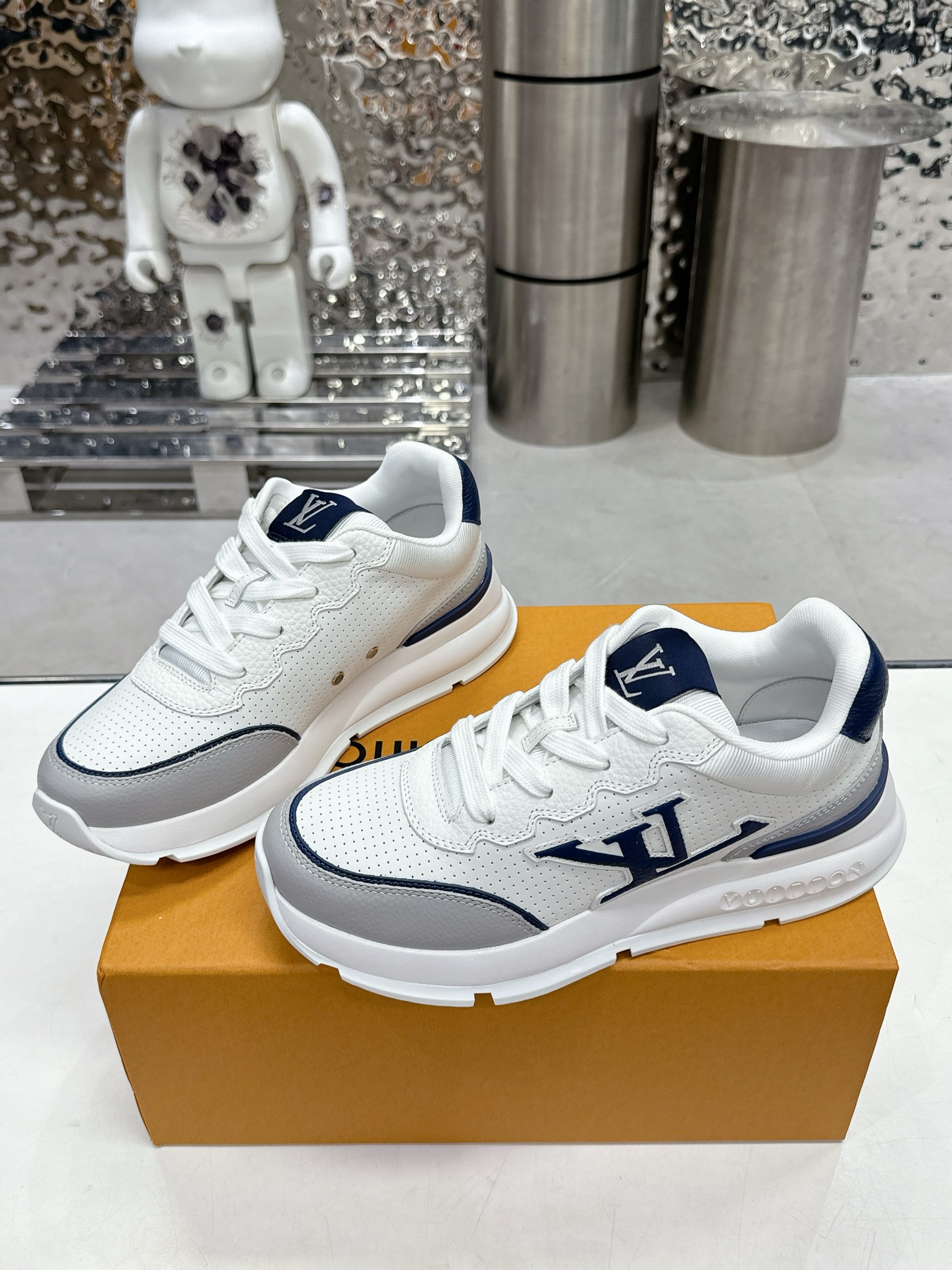 Lv Sneakers-7