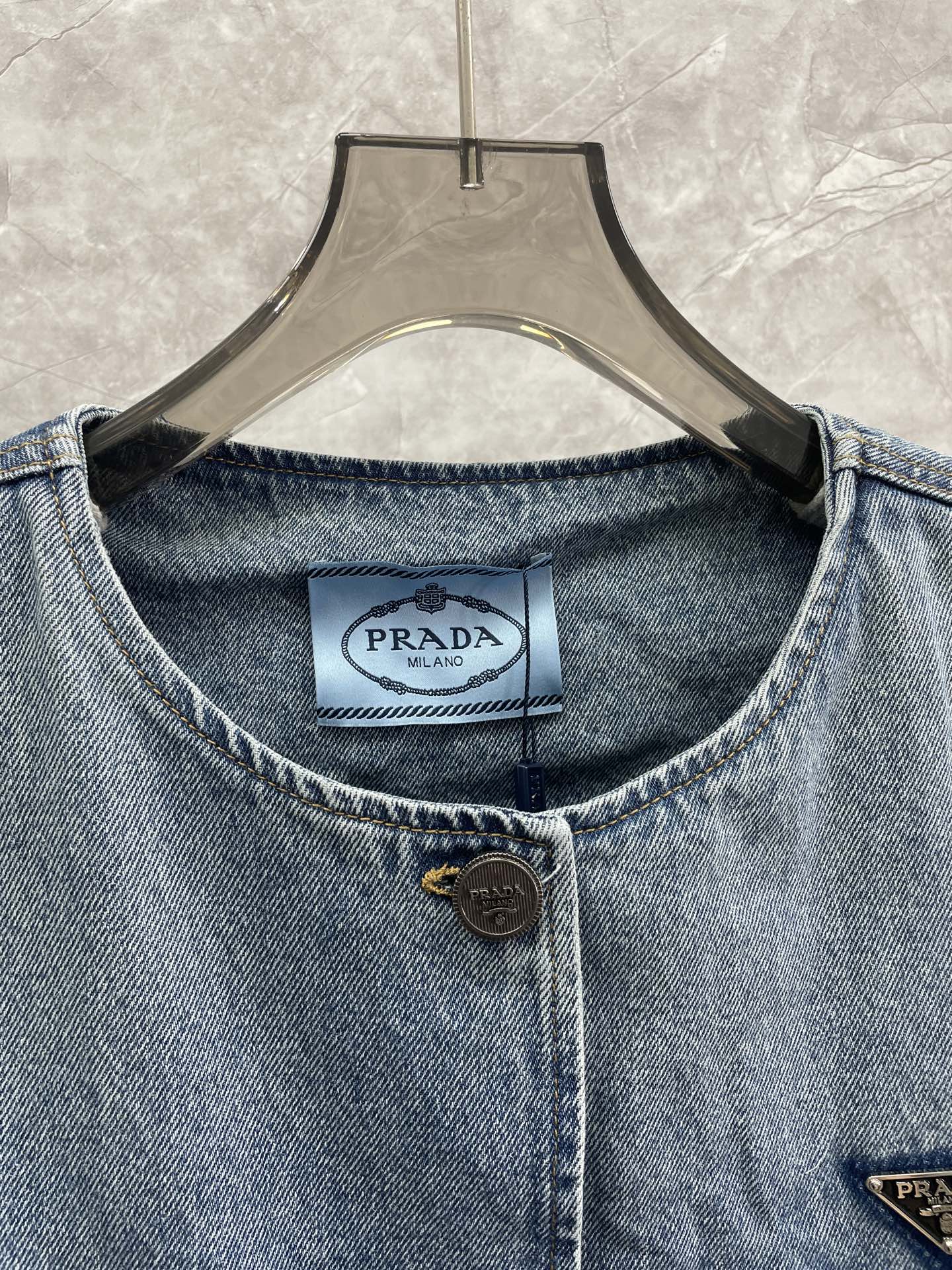 Prada Clothing-394