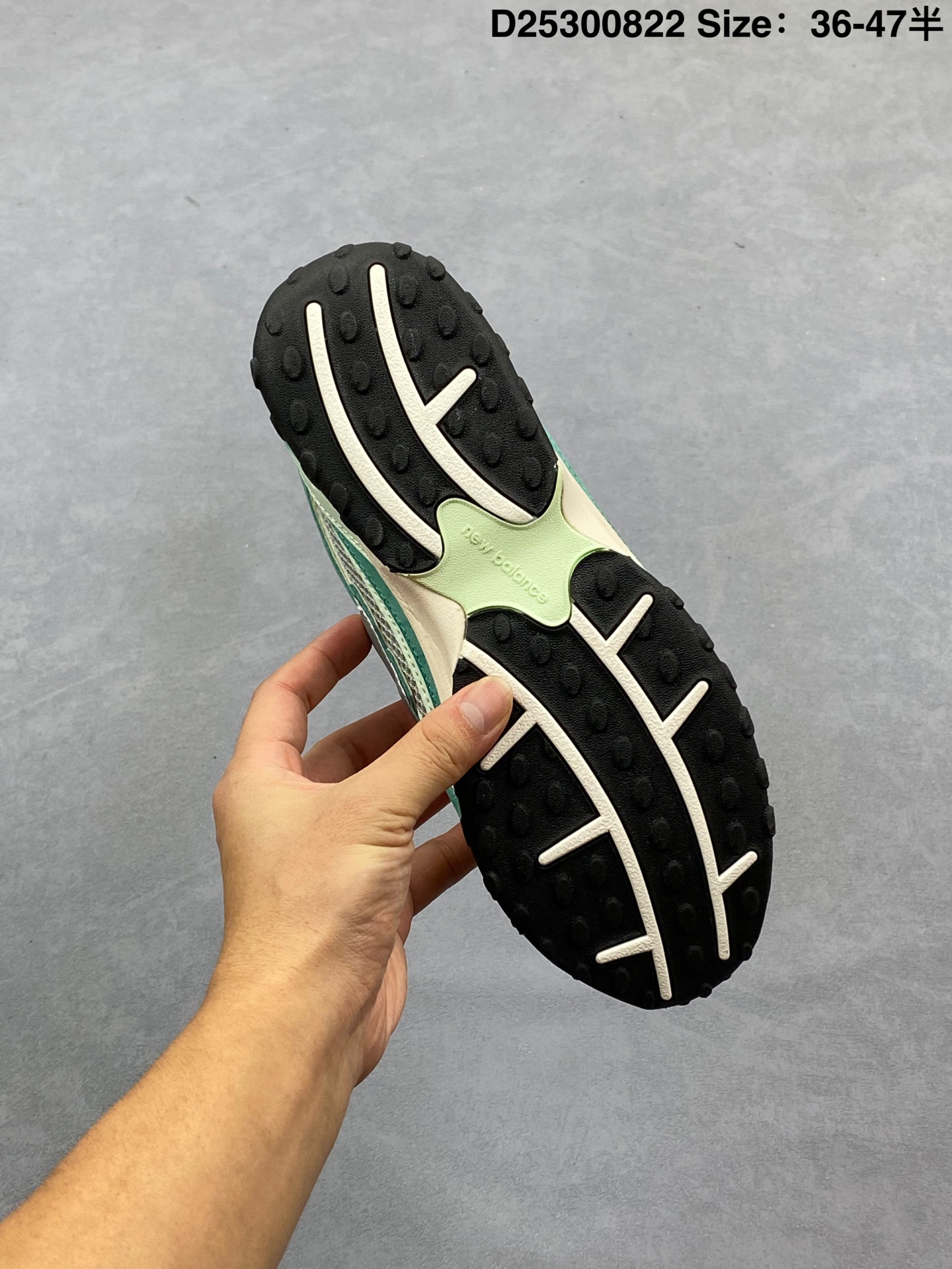 New Balance Sneakers-116