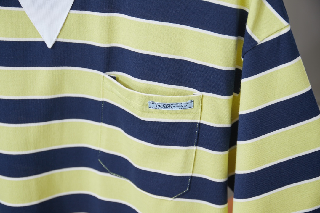 Prada clothing-251
