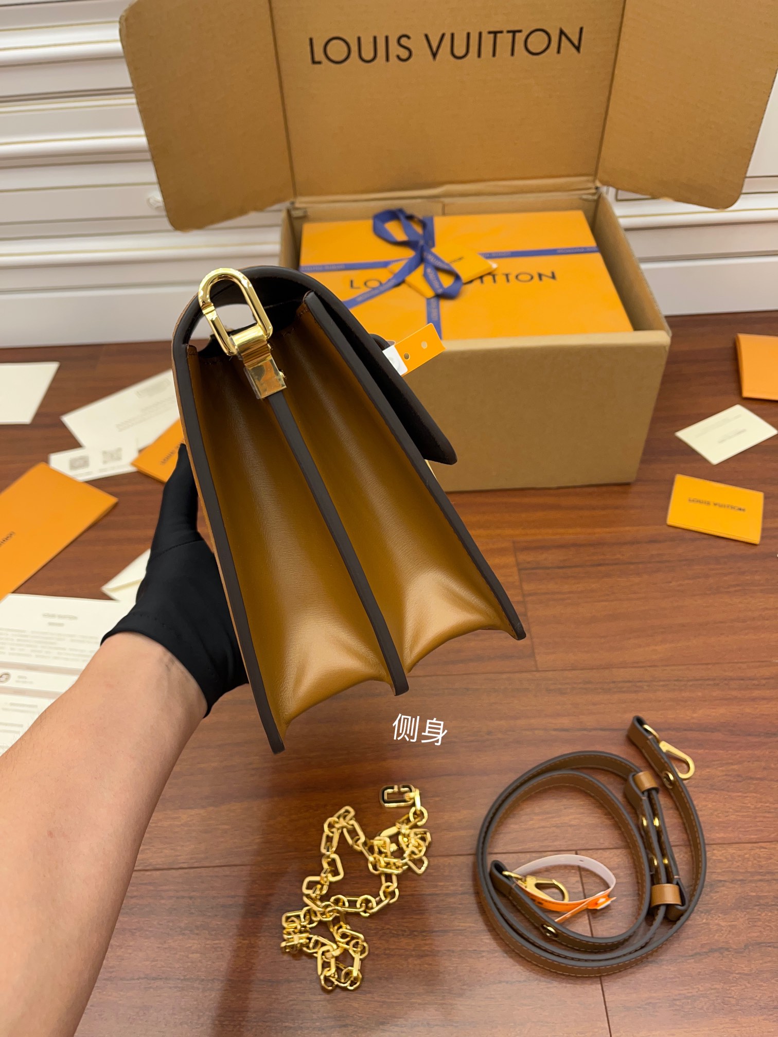 Louis Vuitton Hot New Product-74