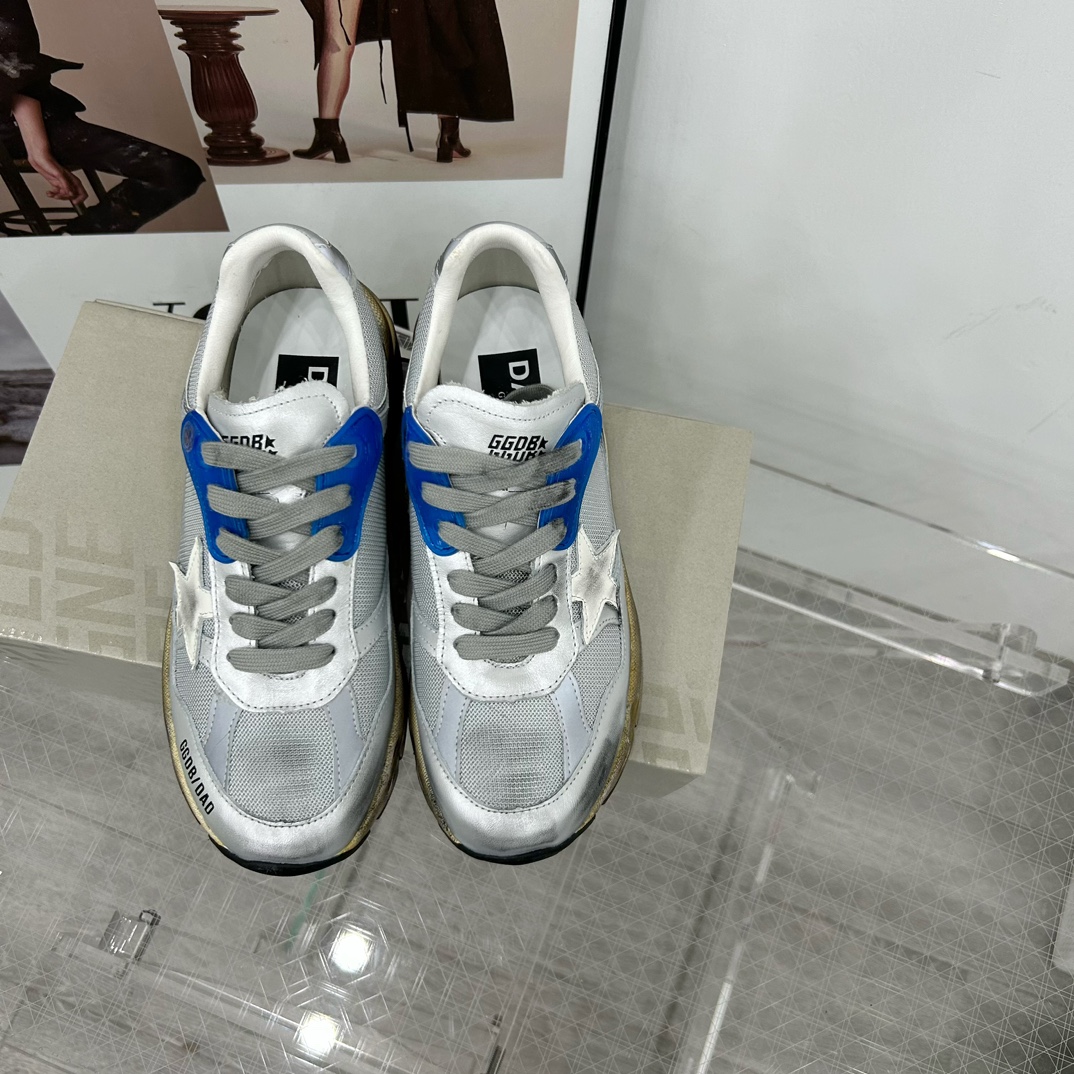 Golden Goose Sneakers-82
