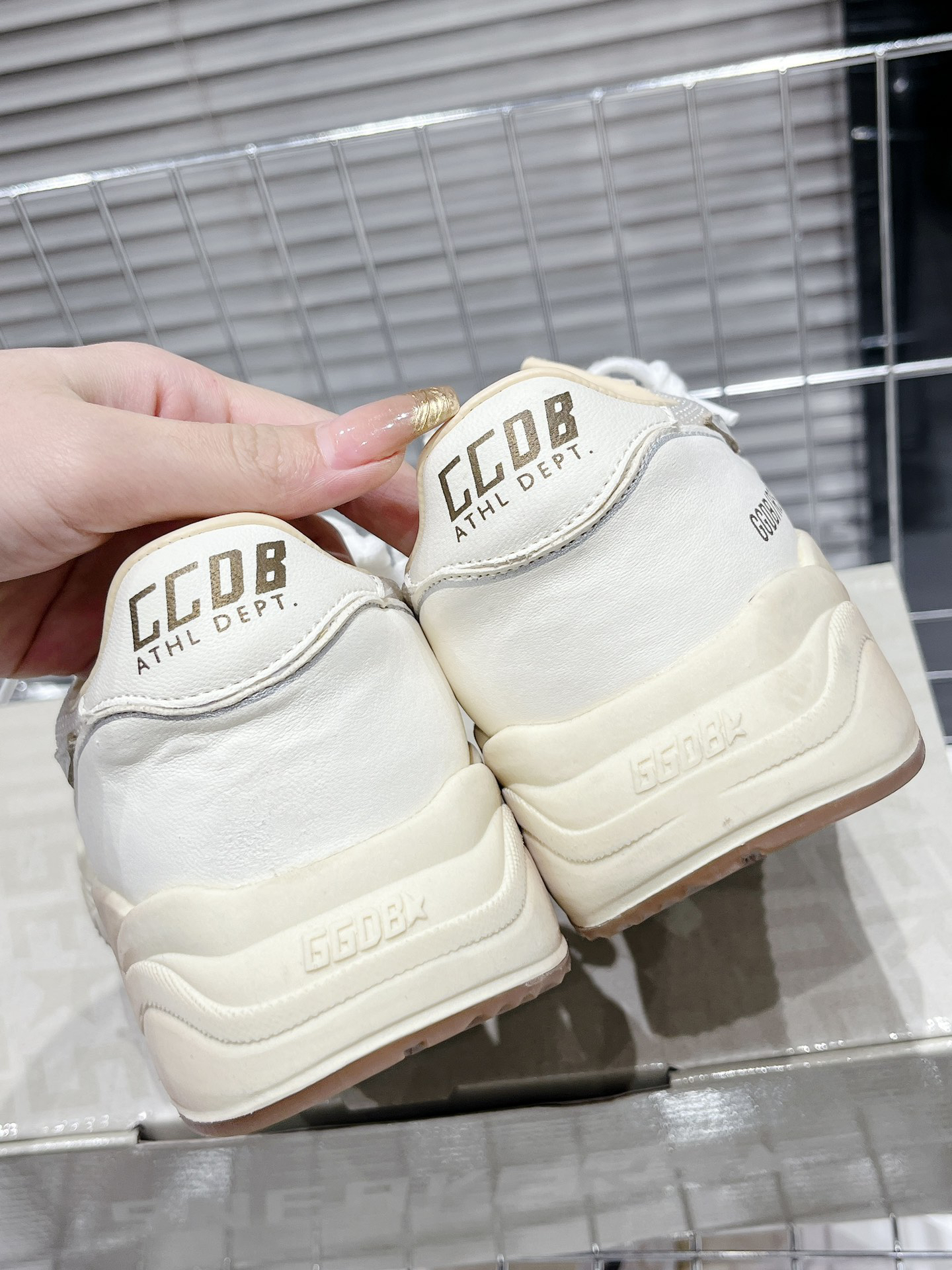 Golden Goose Sneakers-44